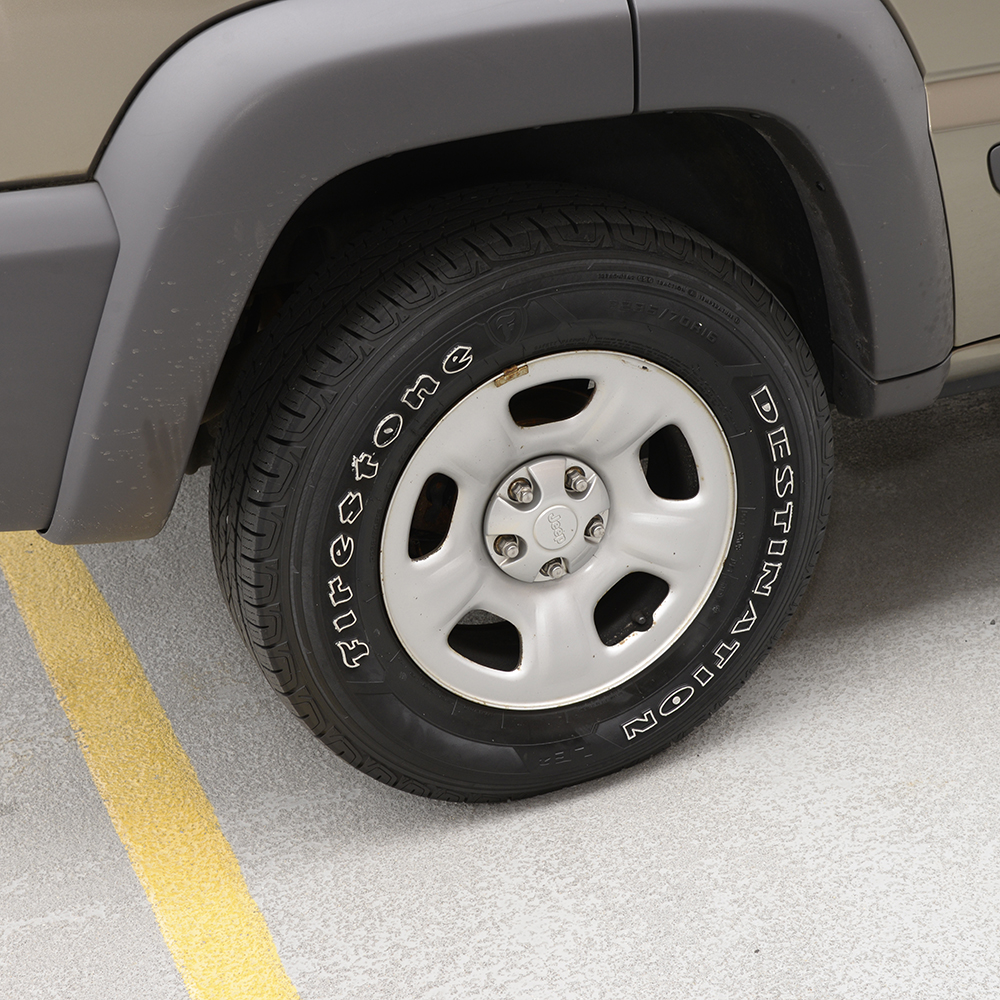 2004 Tan Jeep Liberty 4x4