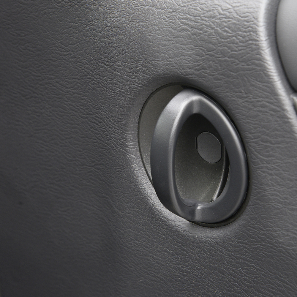 2004 Tan Jeep Liberty 4x4