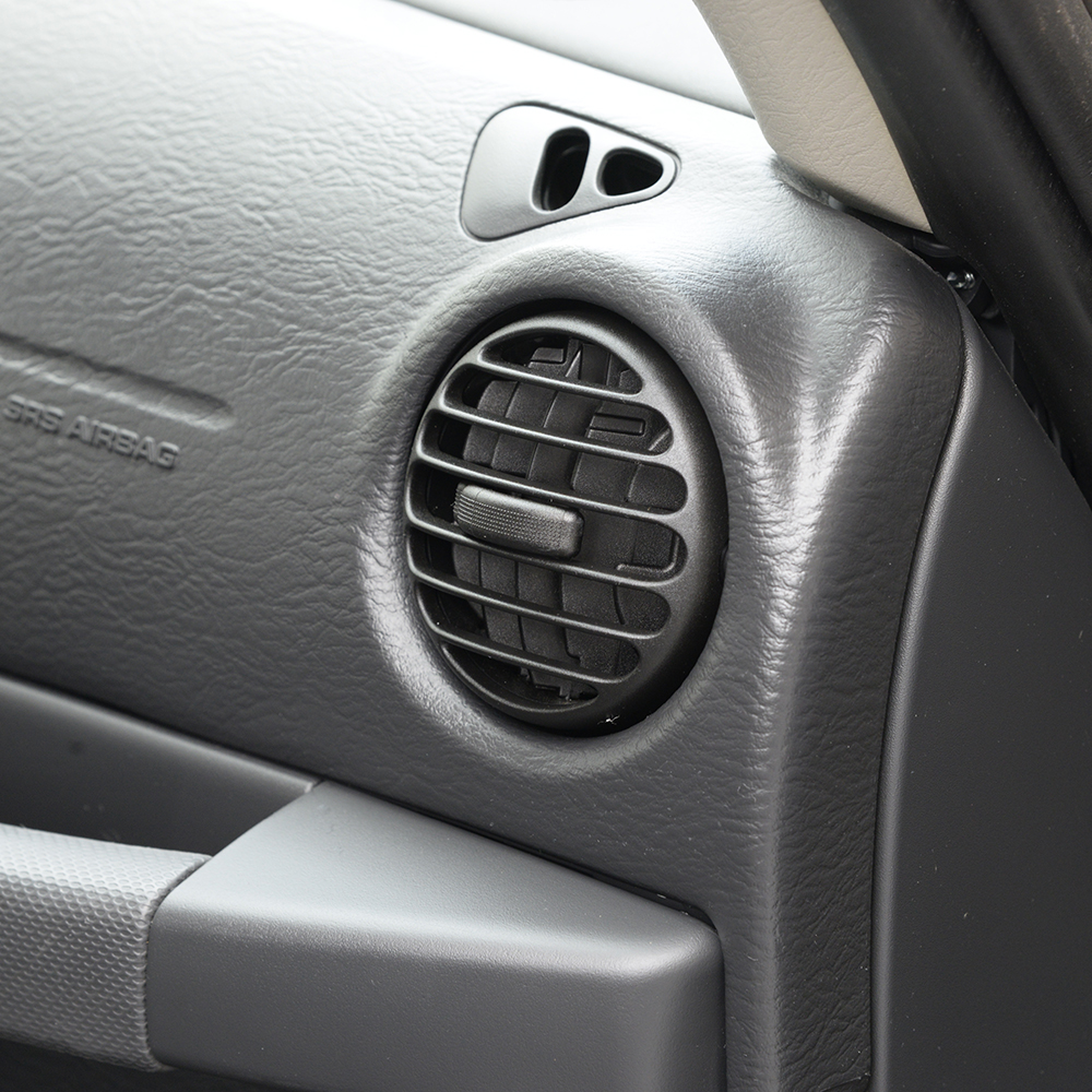 2004 Tan Jeep Liberty 4x4