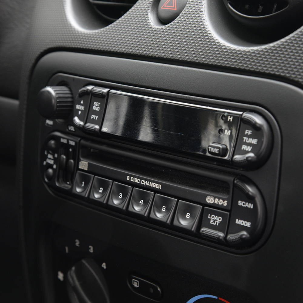 2004 Tan Jeep Liberty 4x4