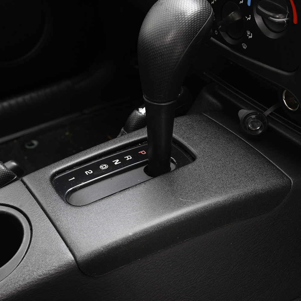 2004 Tan Jeep Liberty 4x4