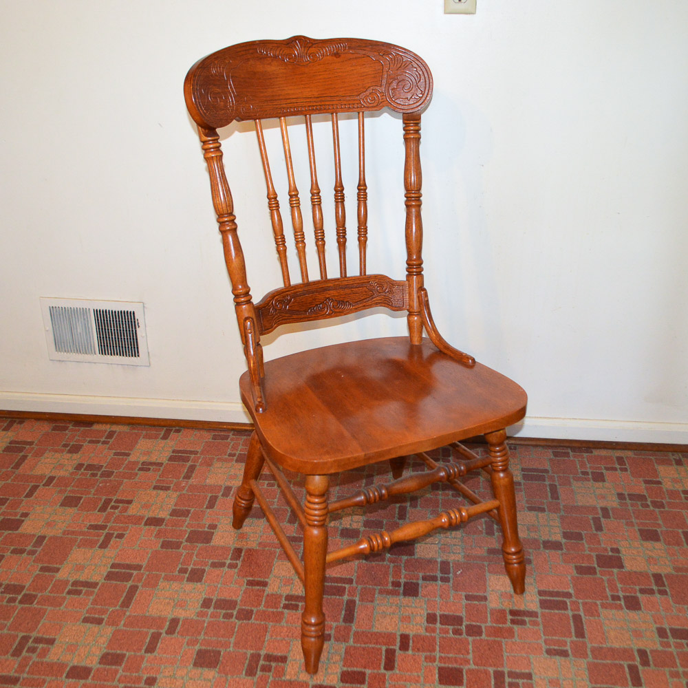 Contemporary Oak Dining Table and Six Pressed Back Chairs