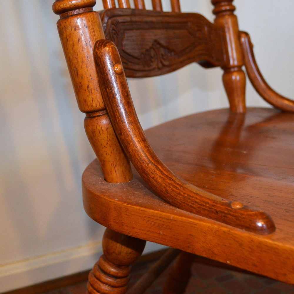 Contemporary Oak Dining Table and Six Pressed Back Chairs