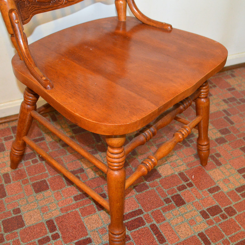 Contemporary Oak Dining Table and Six Pressed Back Chairs
