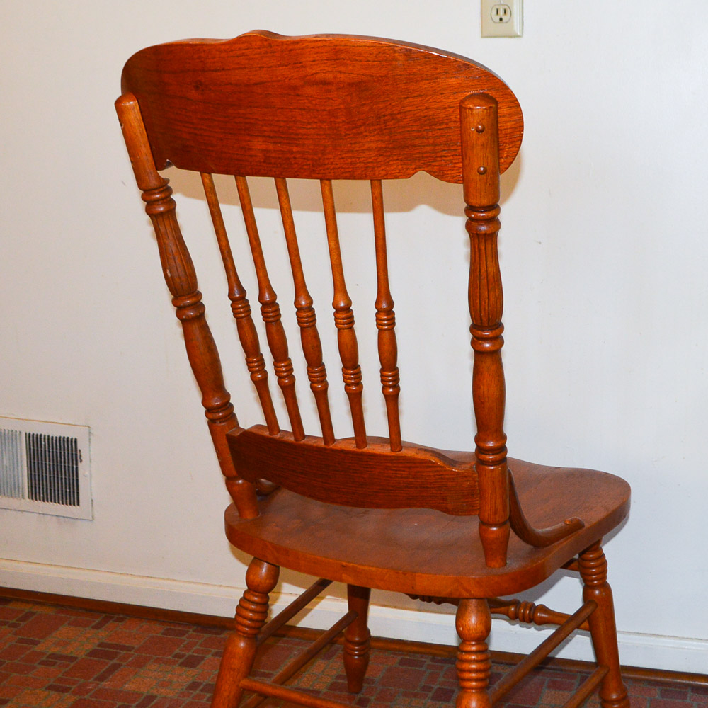 Contemporary Oak Dining Table and Six Pressed Back Chairs