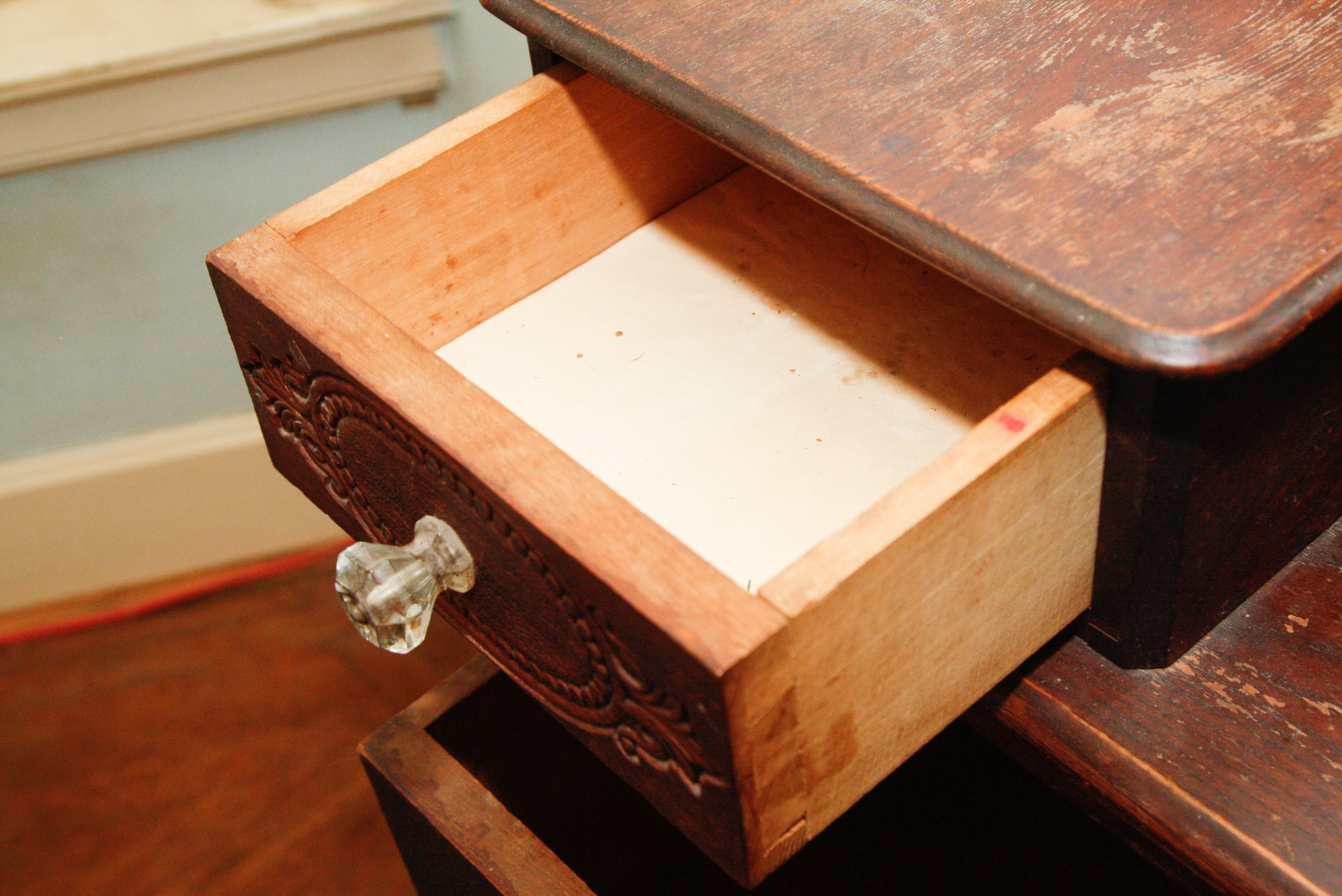 Antique Eastlake Victorian Vanity Dresser