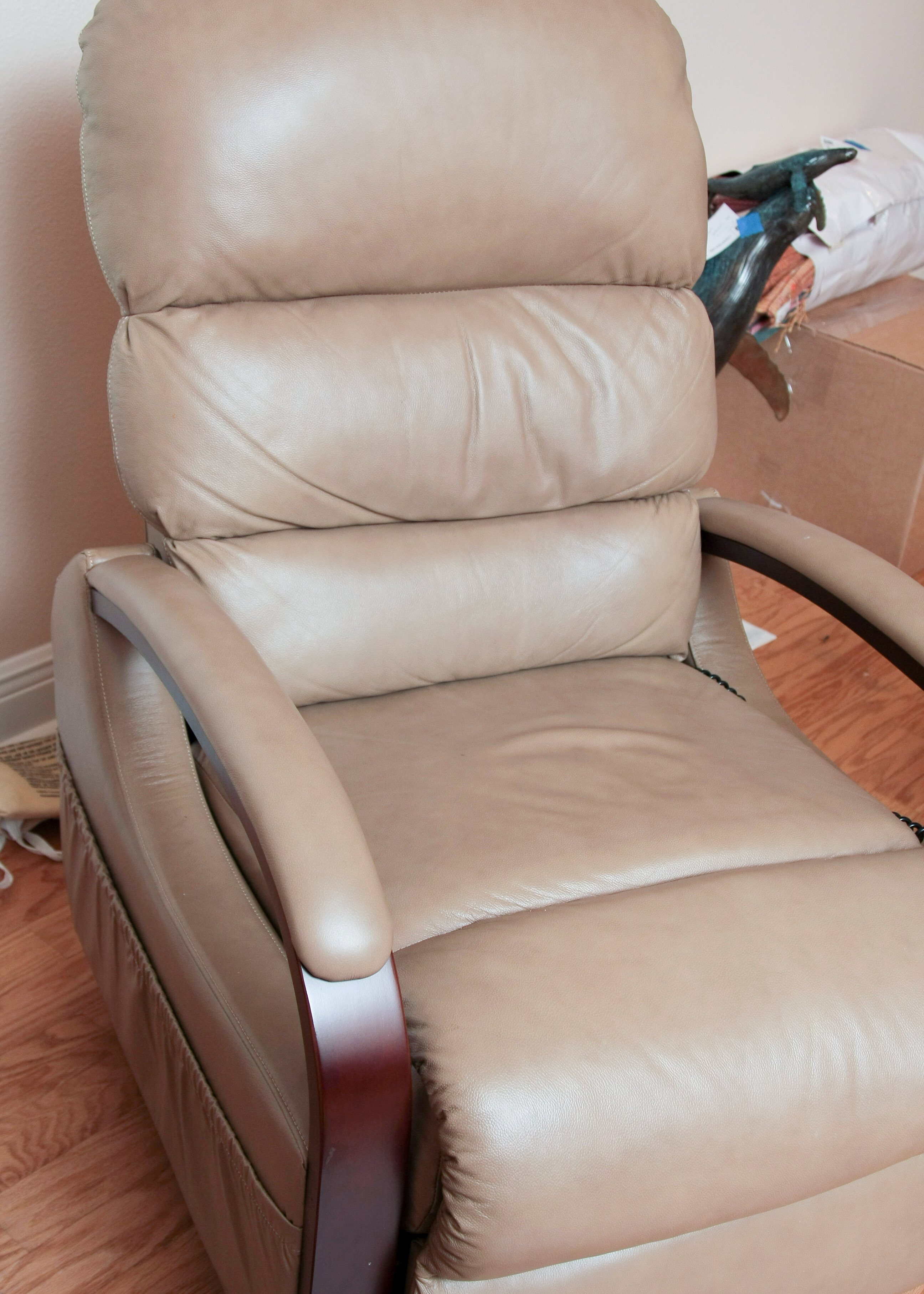 Motorized Leather Reclining Armchair