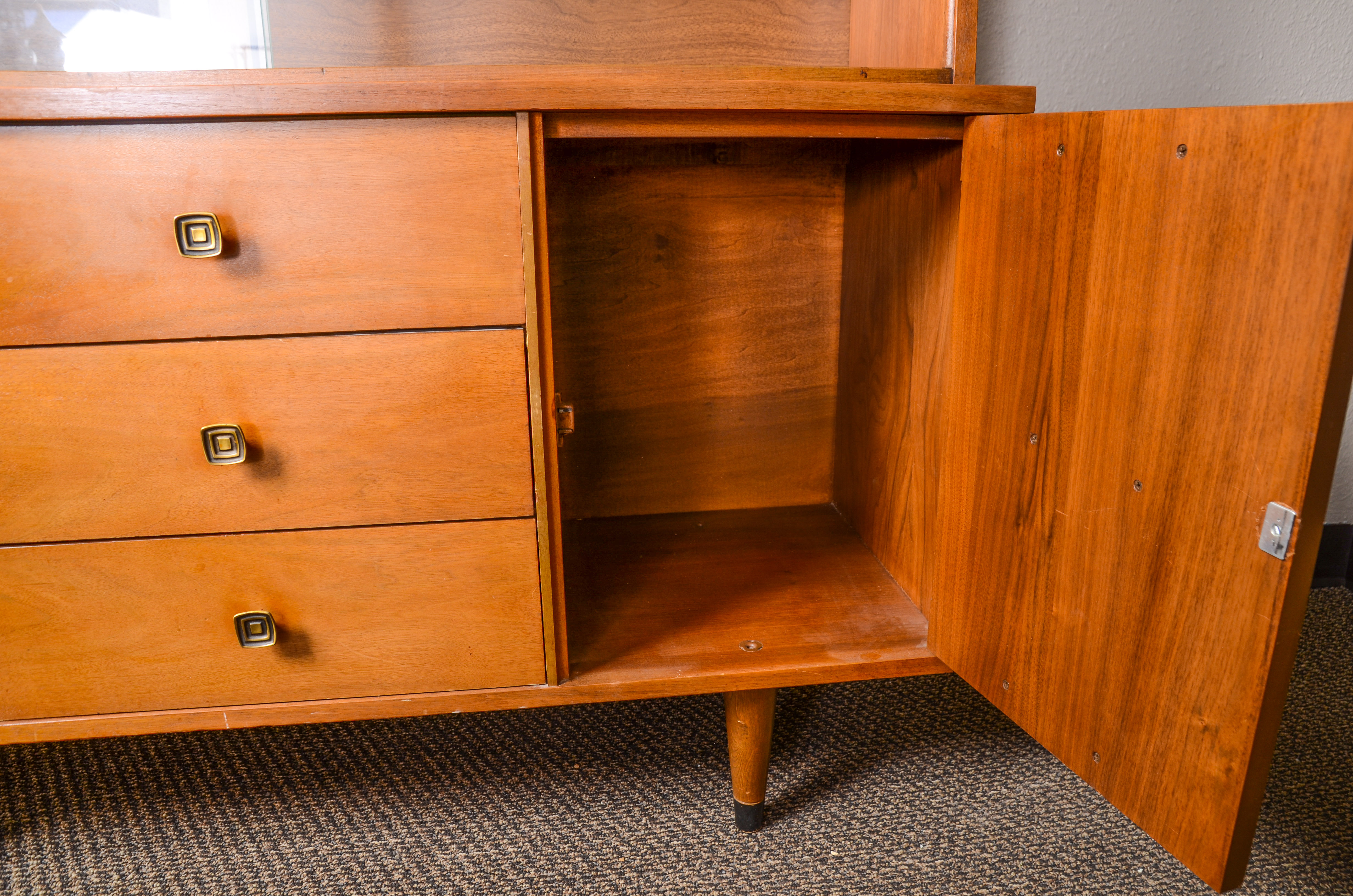 Mid Century Modern Style Hutch by Stanley Furniture