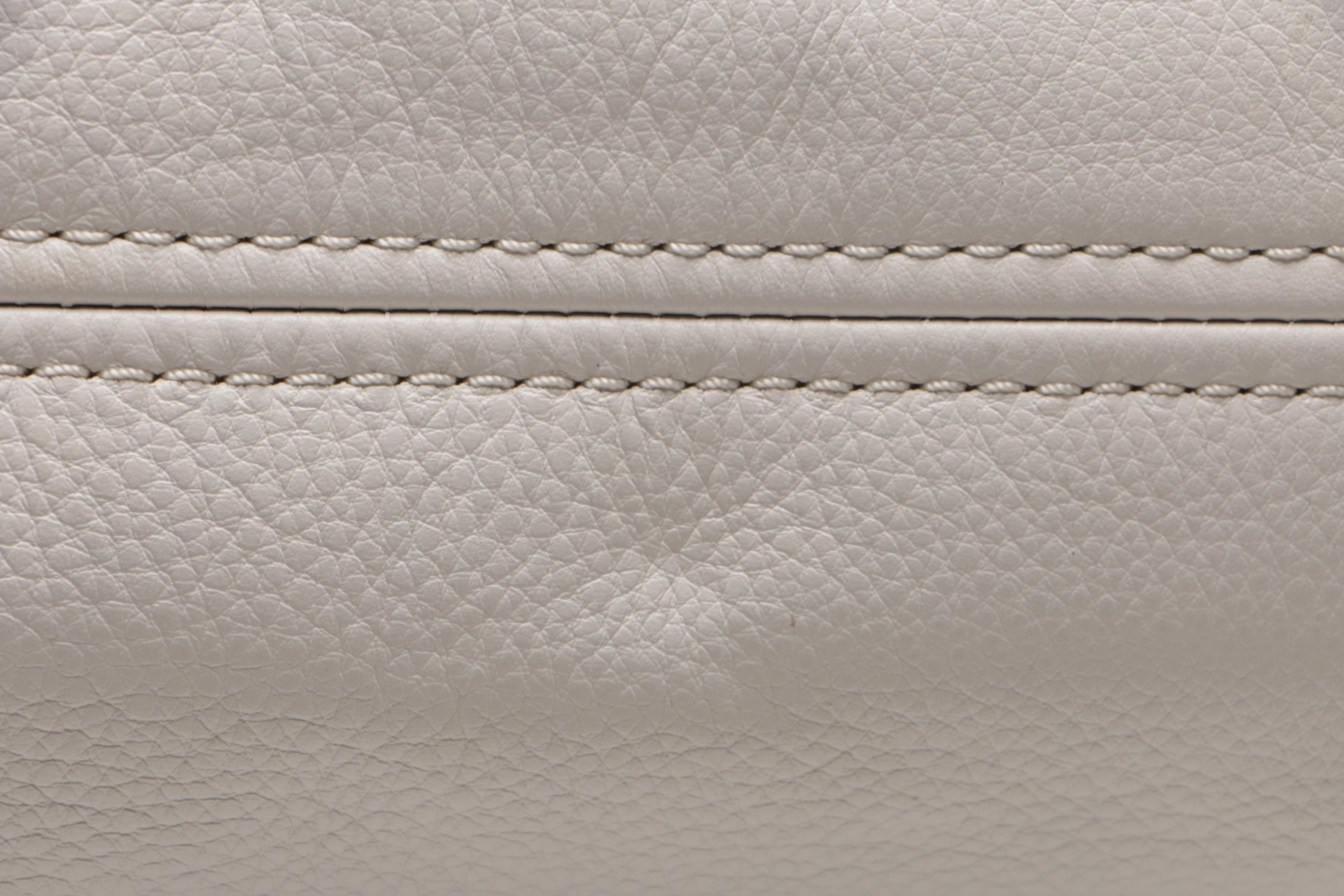 Oversized ID Chain Michael Kors White Venus Leather Hobo Satchel