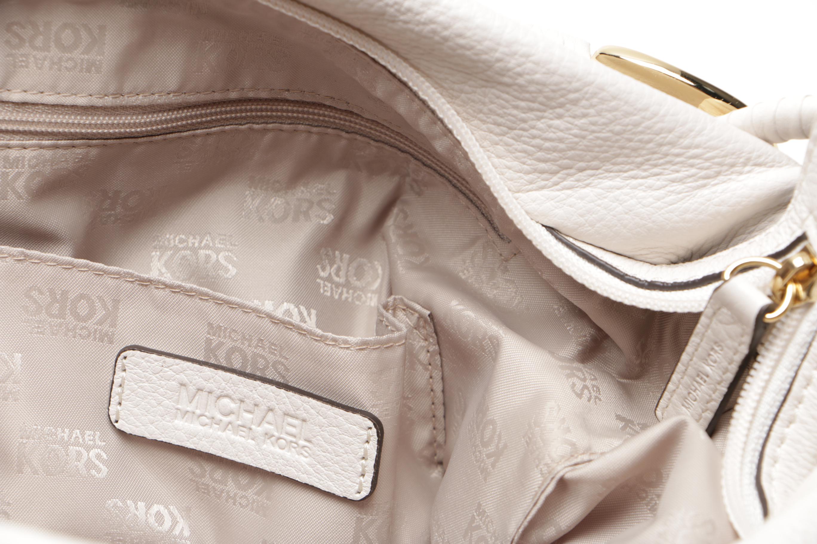 Oversized ID Chain Michael Kors White Venus Leather Hobo Satchel