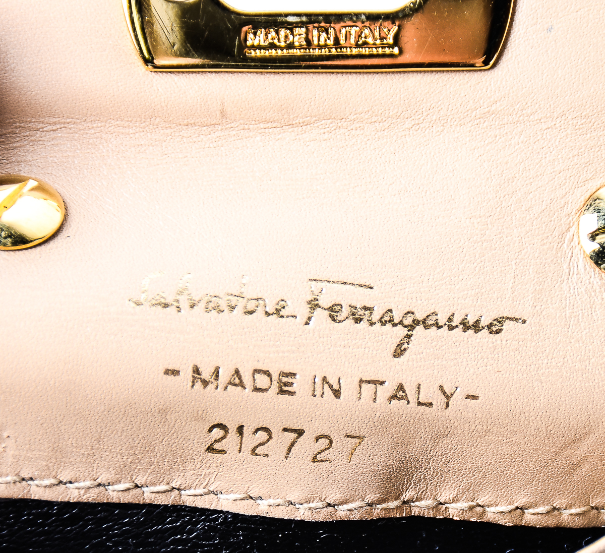Salvatore Ferragamo Pochette Gantini