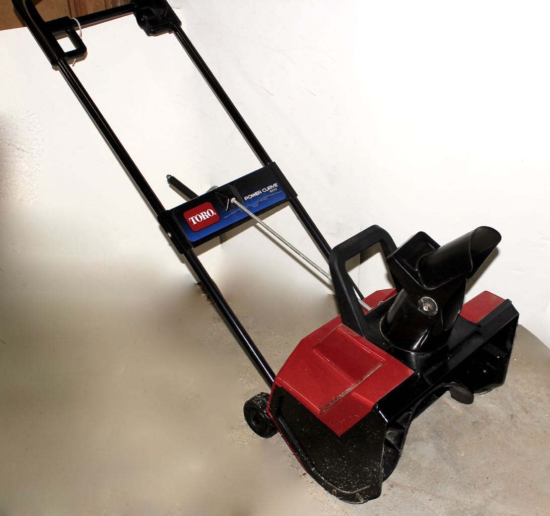 Compact Toro Power Curve 1800 Snow Blower