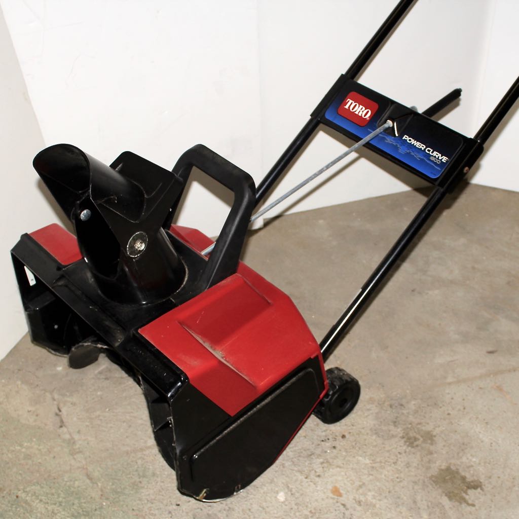 Compact Toro Power Curve 1800 Snow Blower