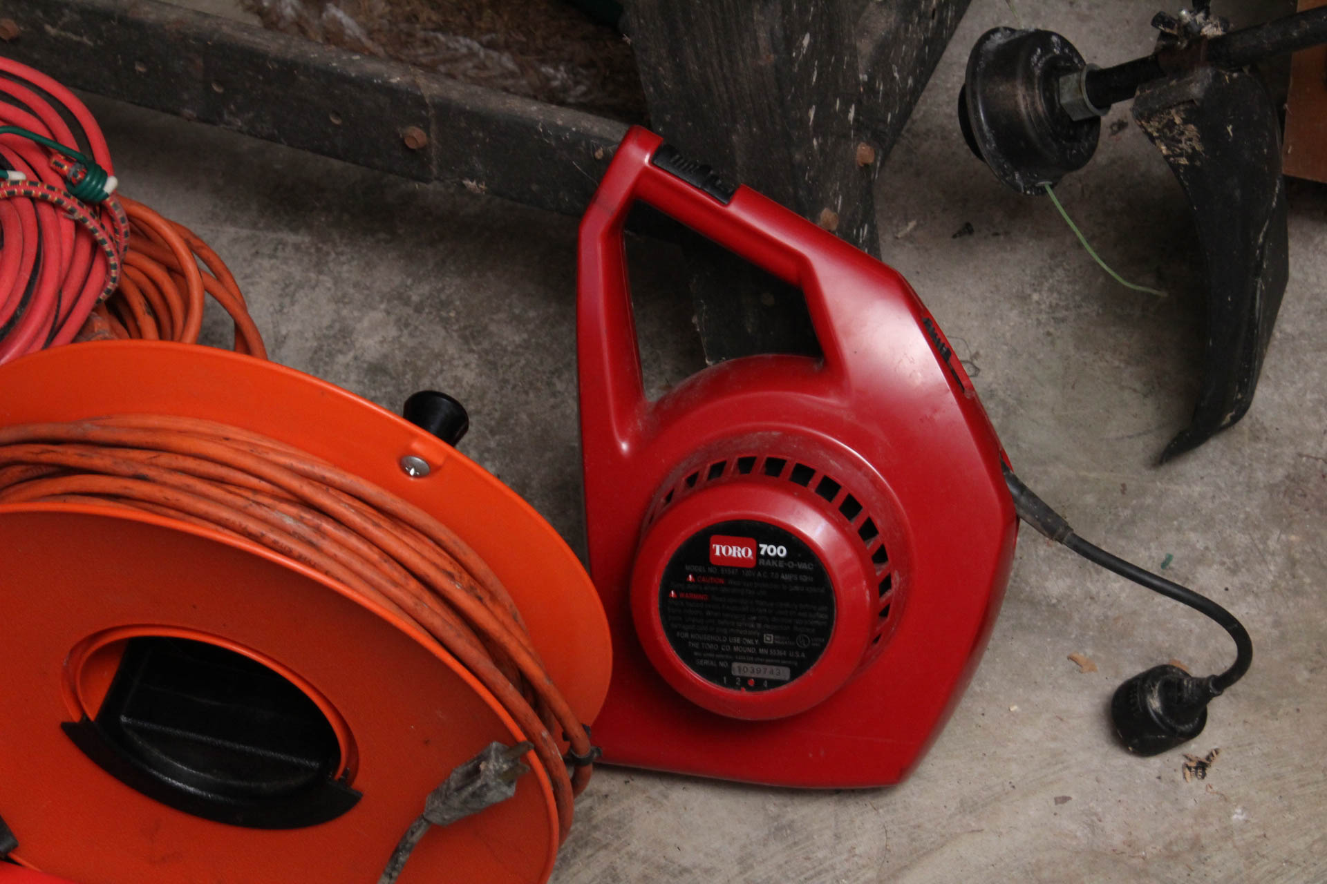 Electric Yard Tools Featuring Toro