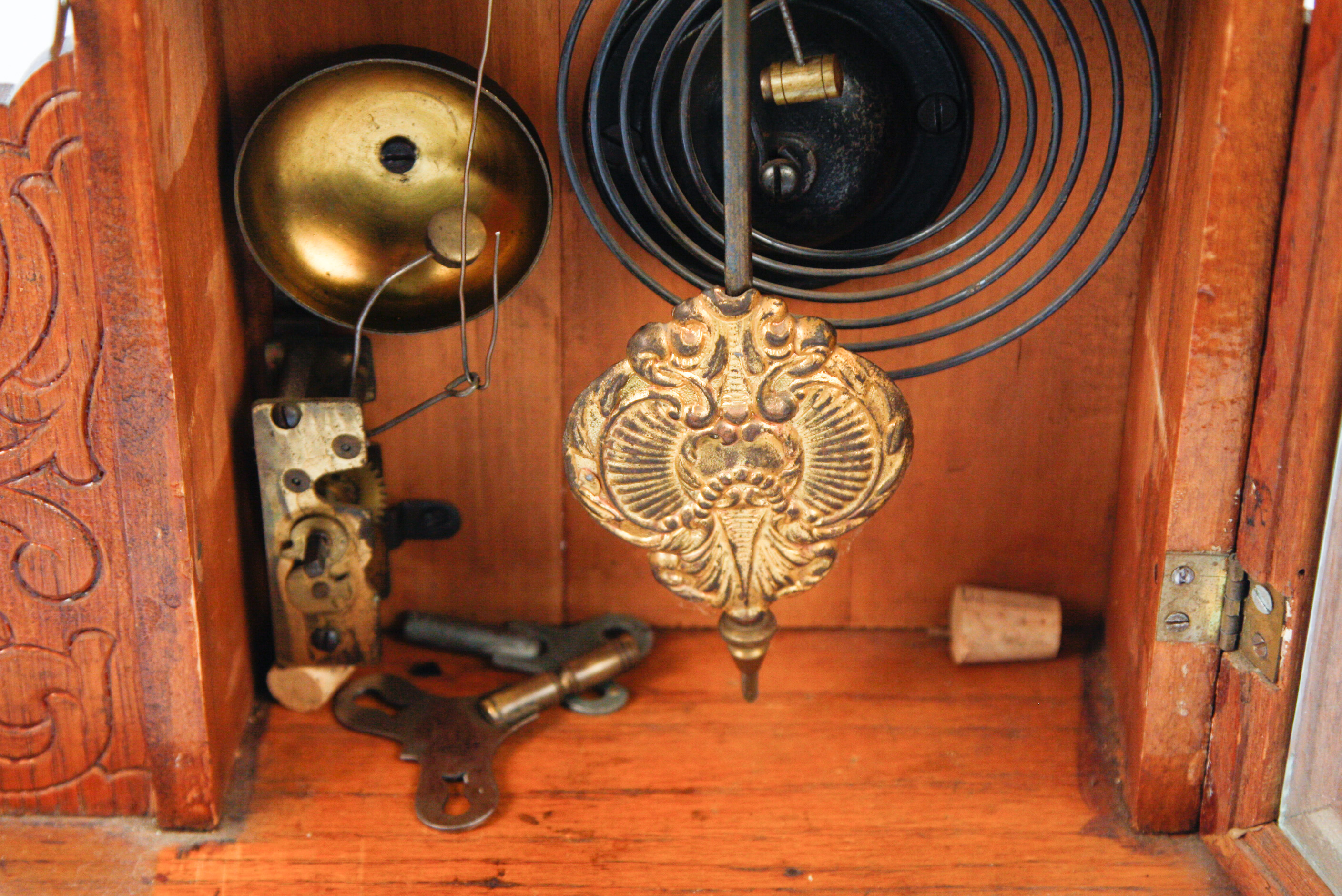 Antique Waterbury Clock Co. Mantel Clock