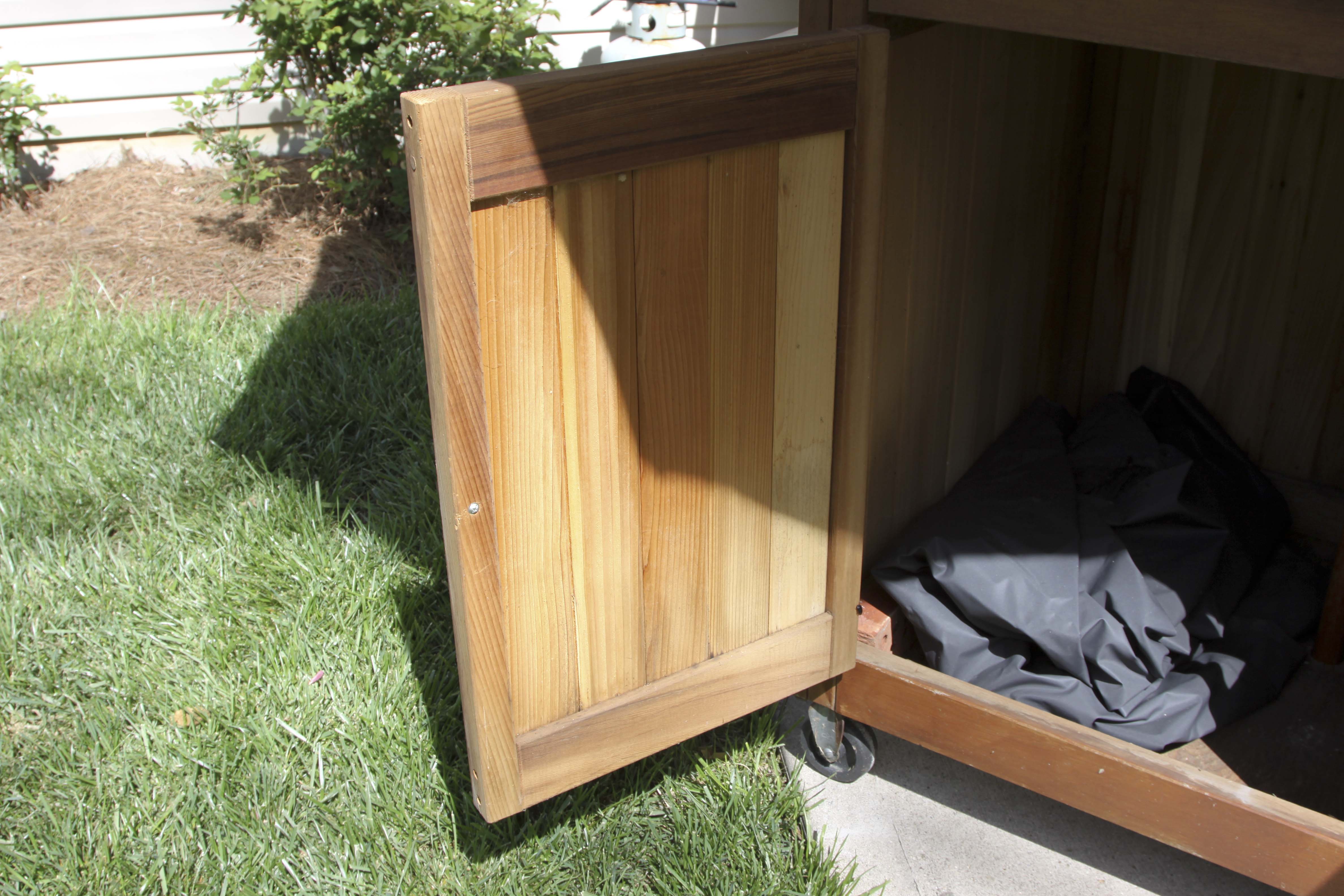 Wooden Outdoor Bar With Stools
