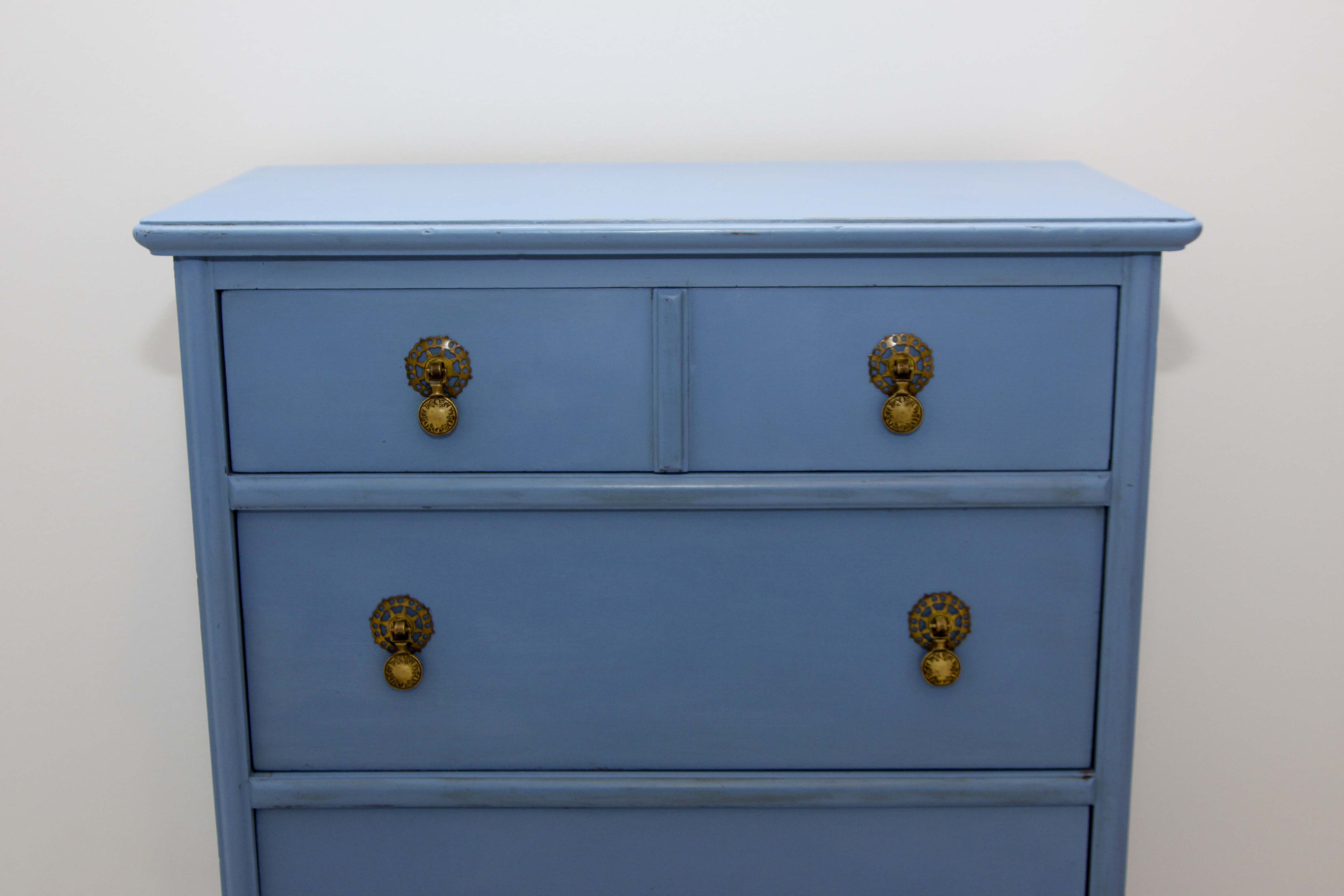 Vintage William and Mary Style Painted Chest of Drawers