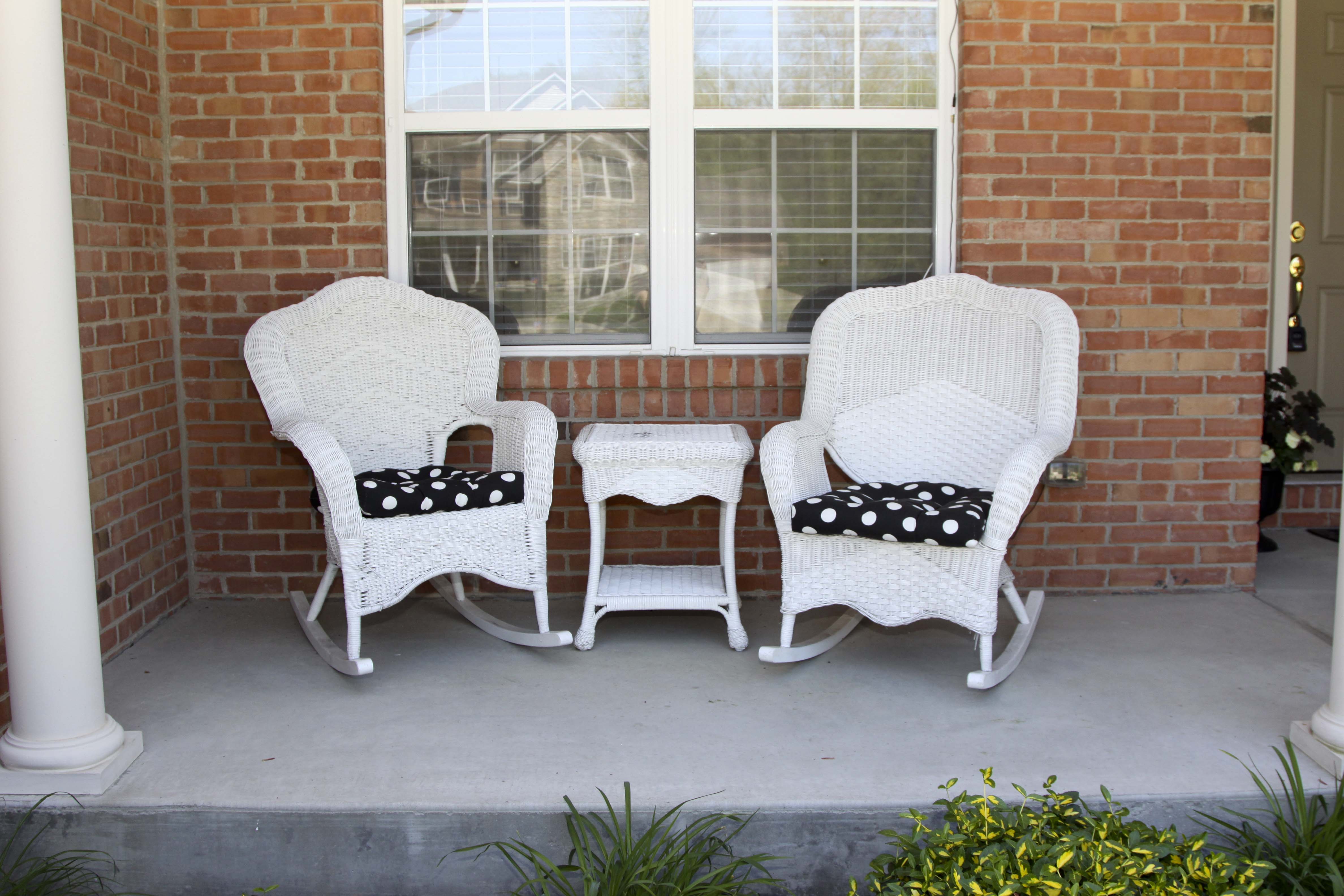 White Wicker Porch Set