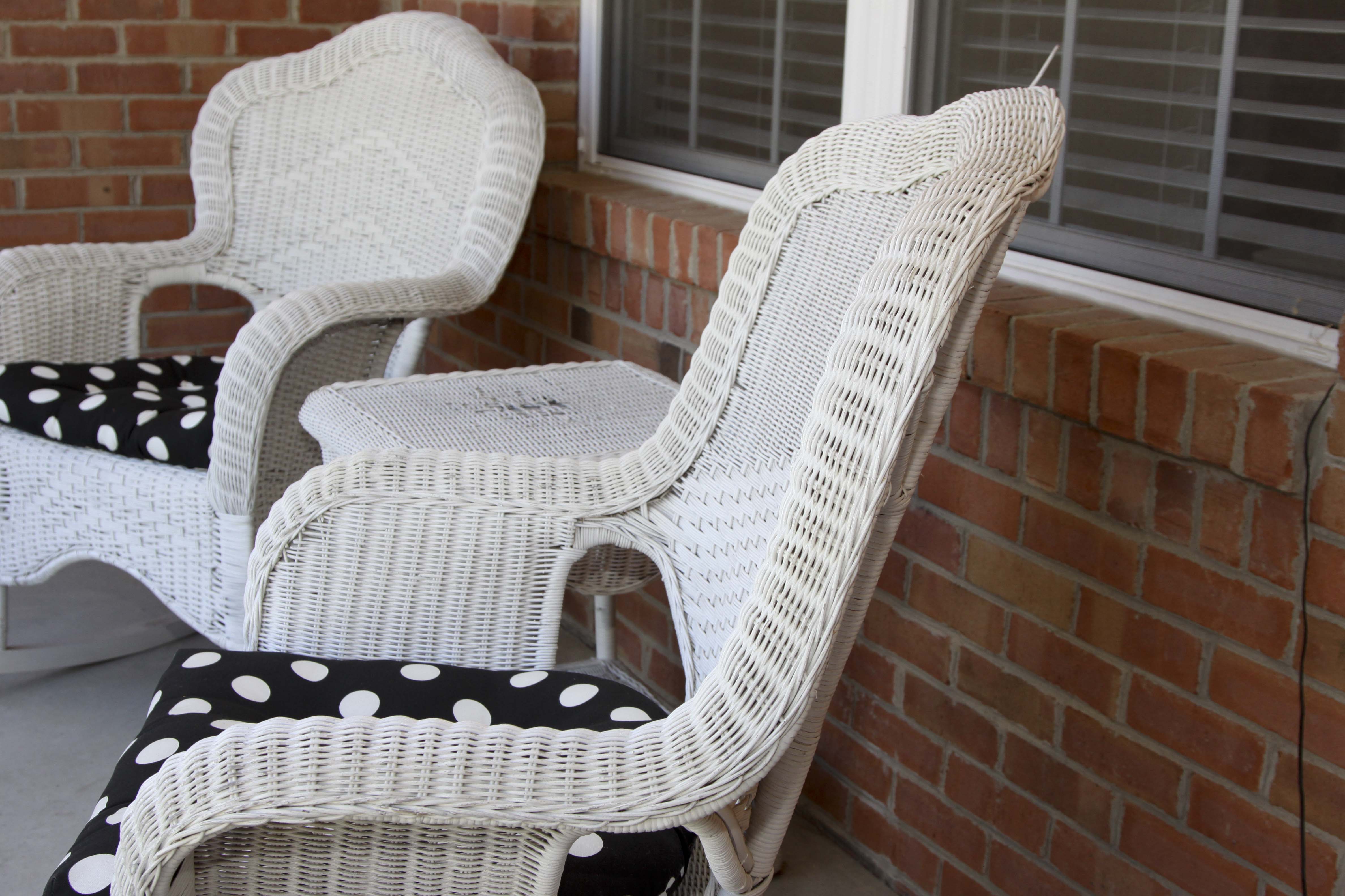 White Wicker Porch Set