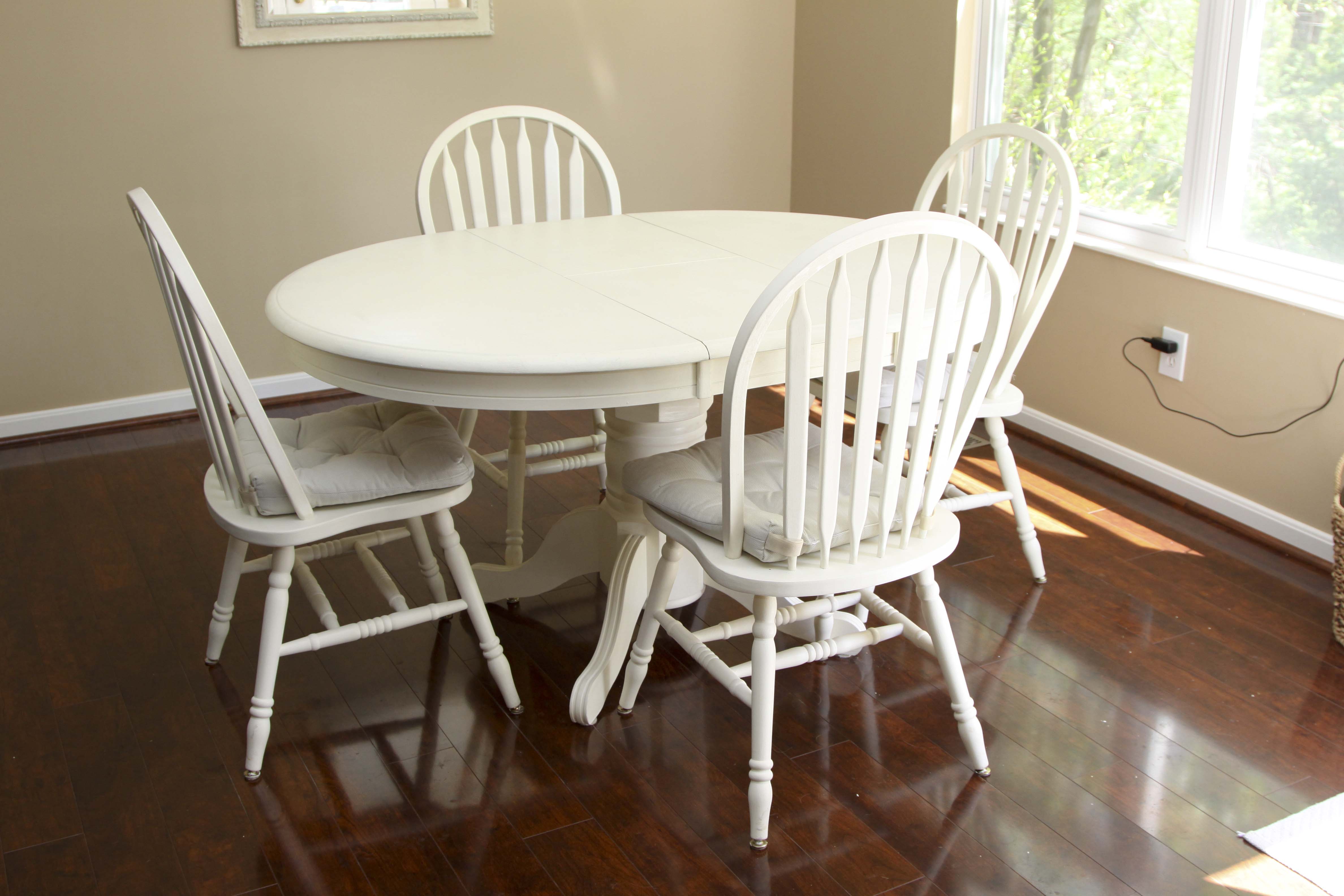 Painted Wooden Four-Piece Dining Set