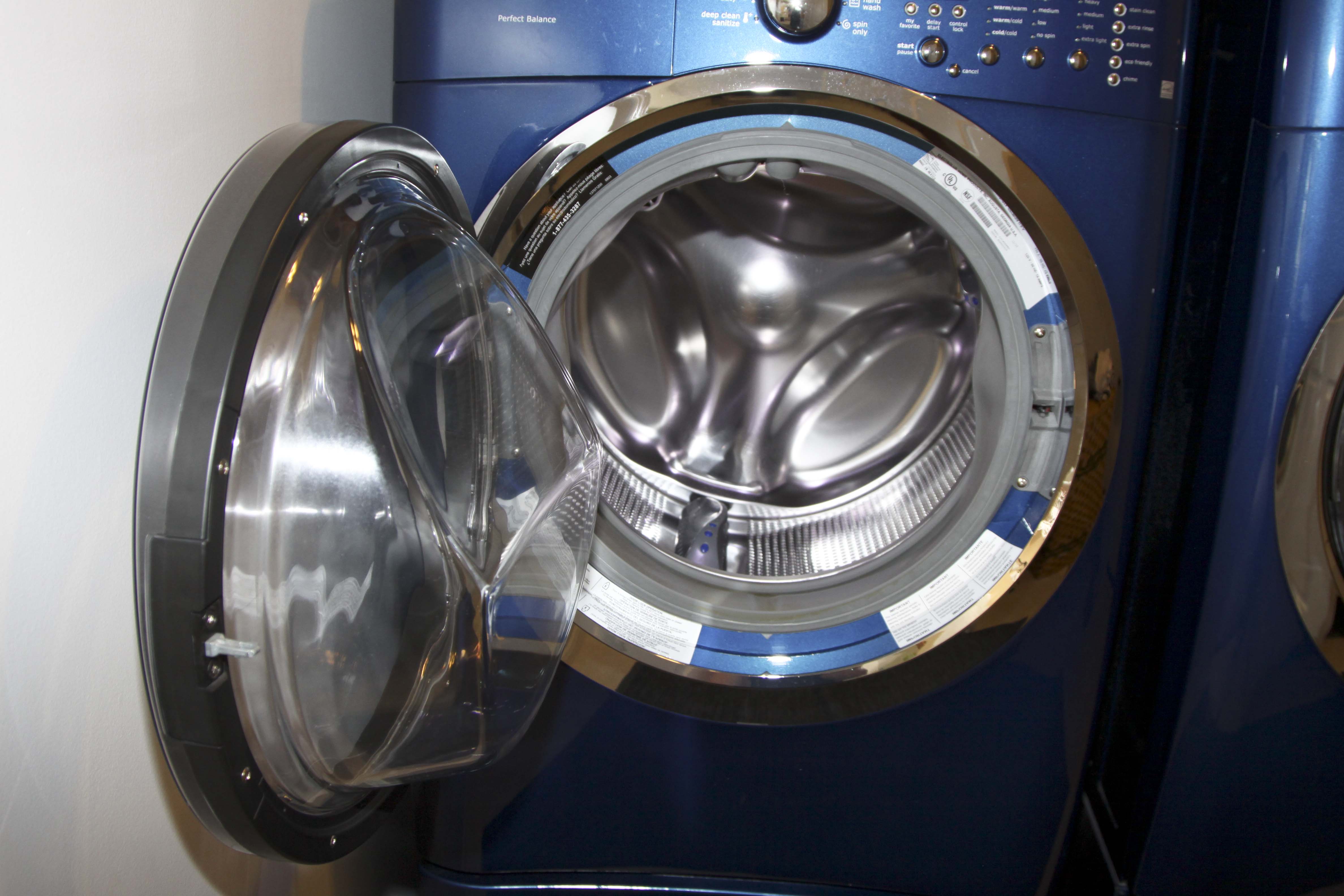 Electrolux Washer and Stand