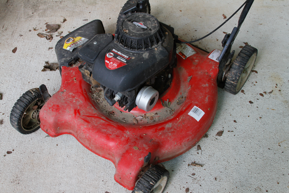 Briggs & Stratton Gas Lawnmower