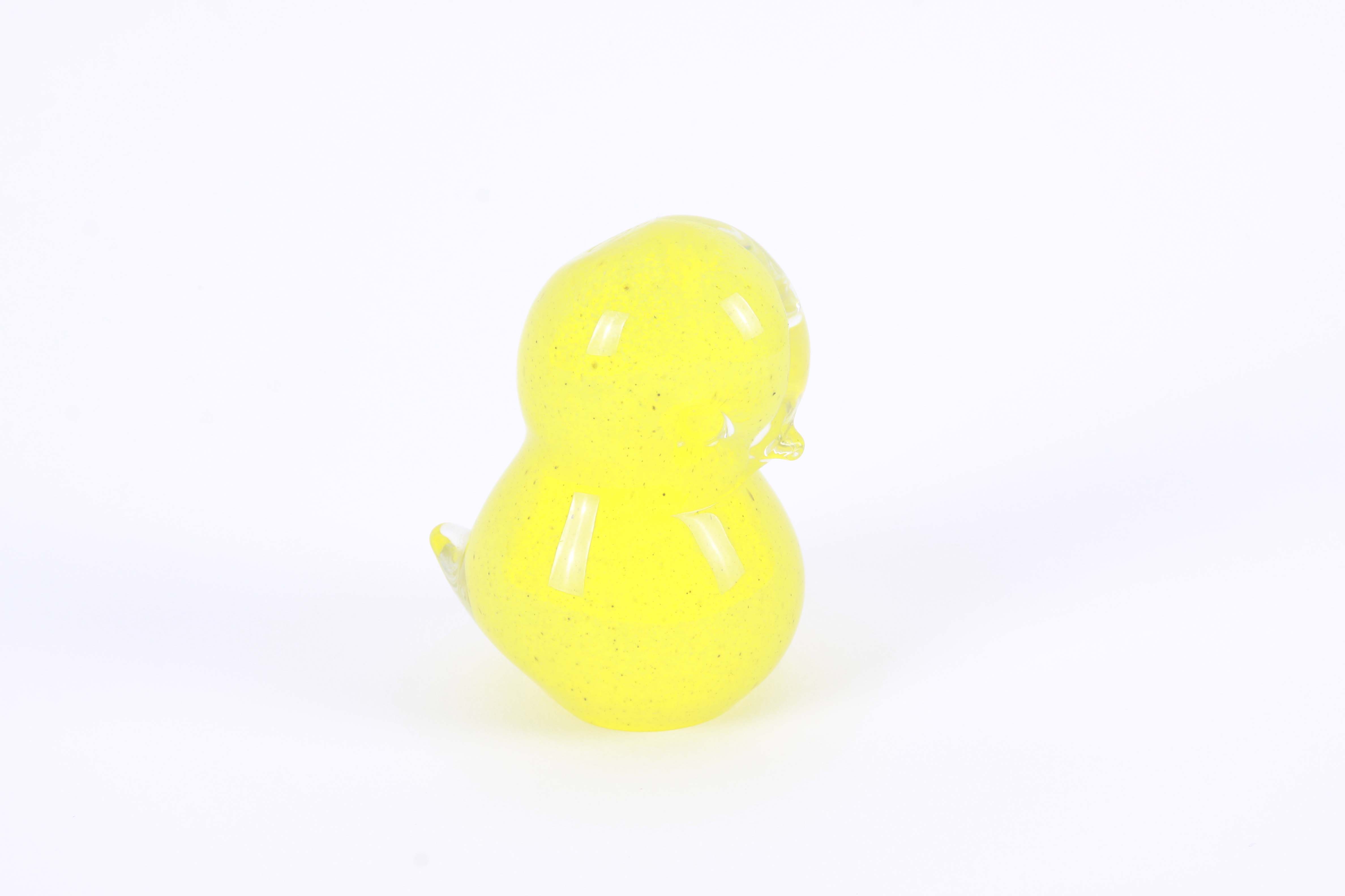 FM Konstglas Chick Figurines