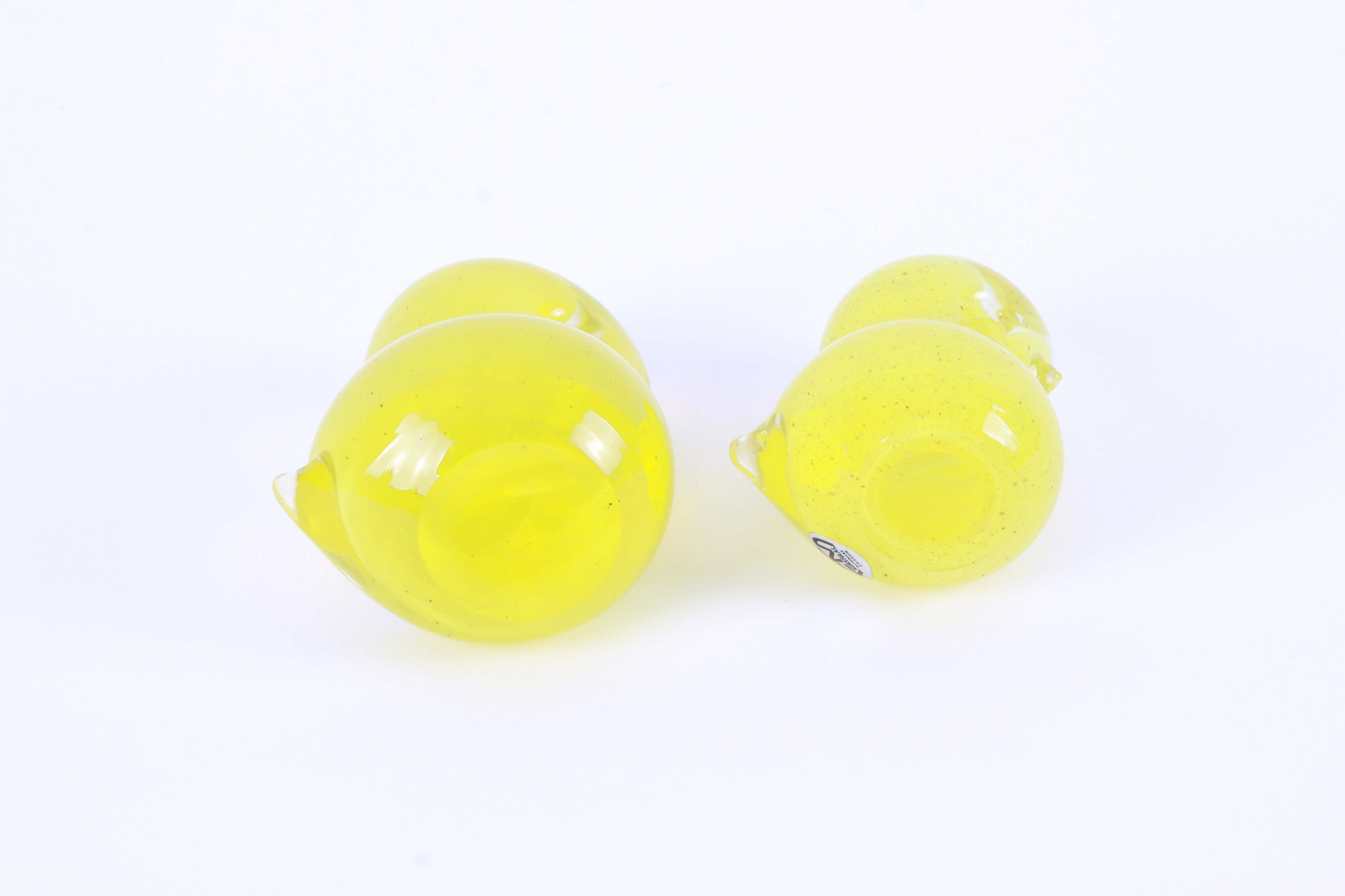 FM Konstglas Chick Figurines