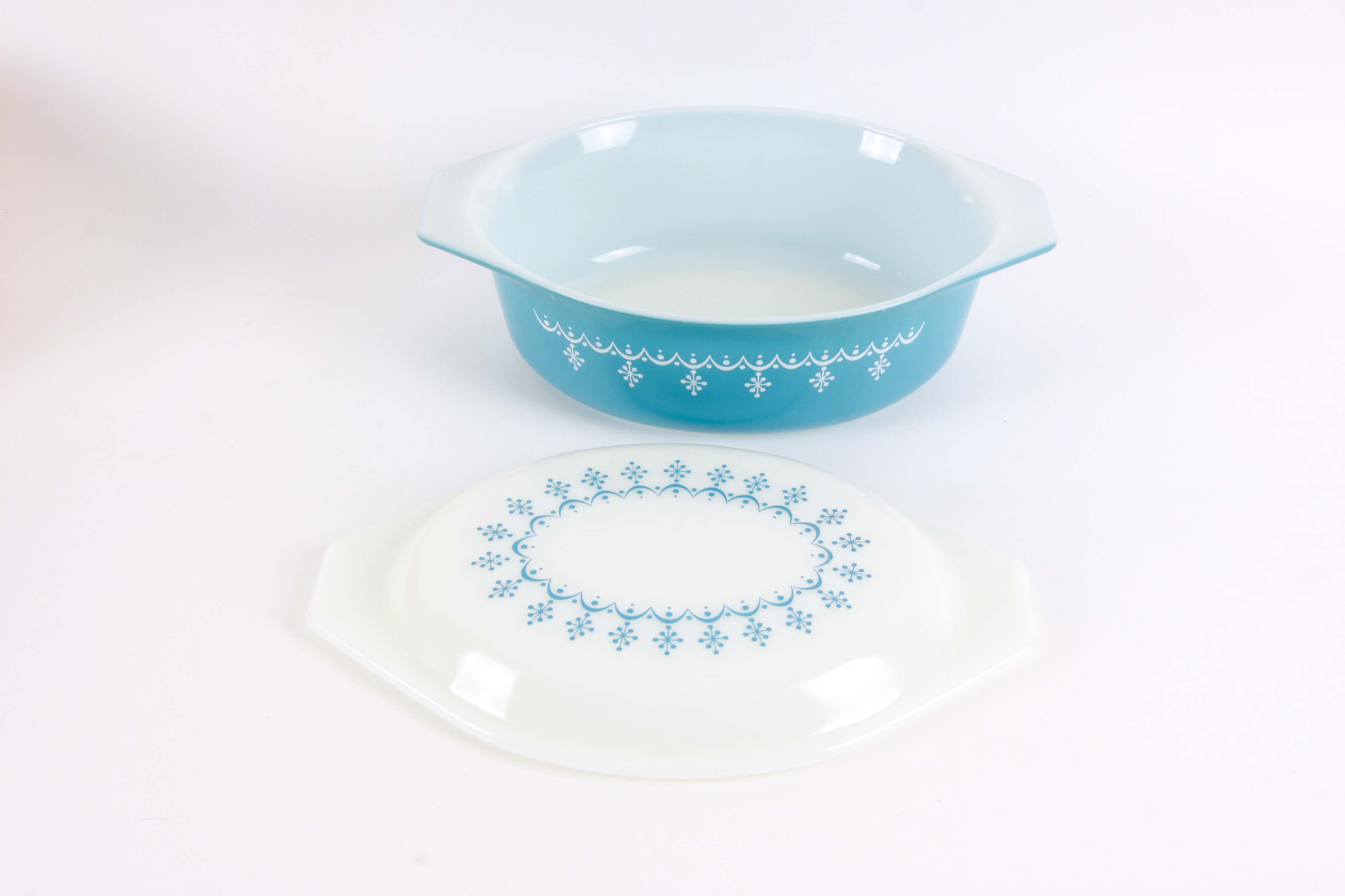 Vintage  Pyrex Mixing Bowls and Bakeware
