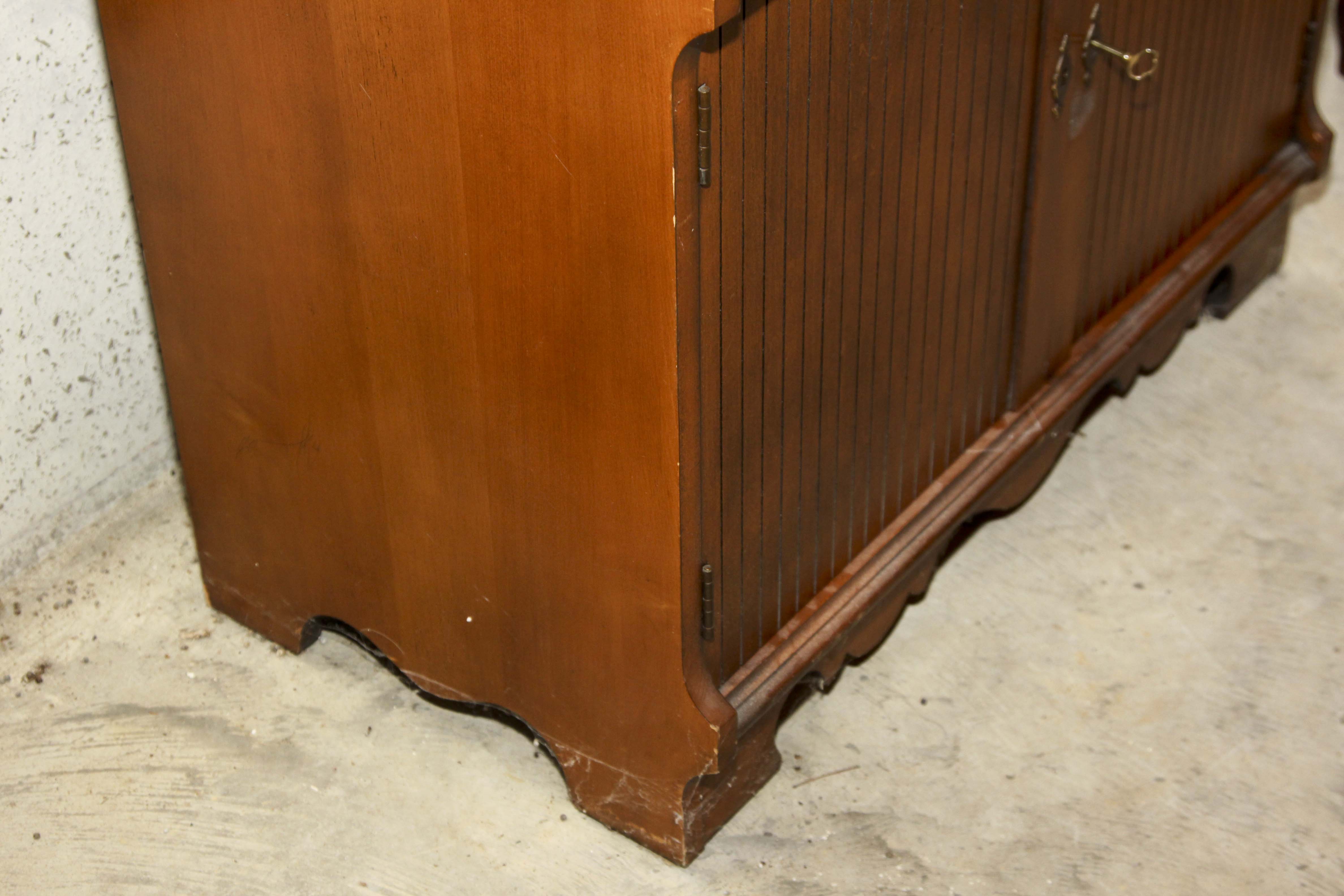 Lane Wooden Roll Top Bar