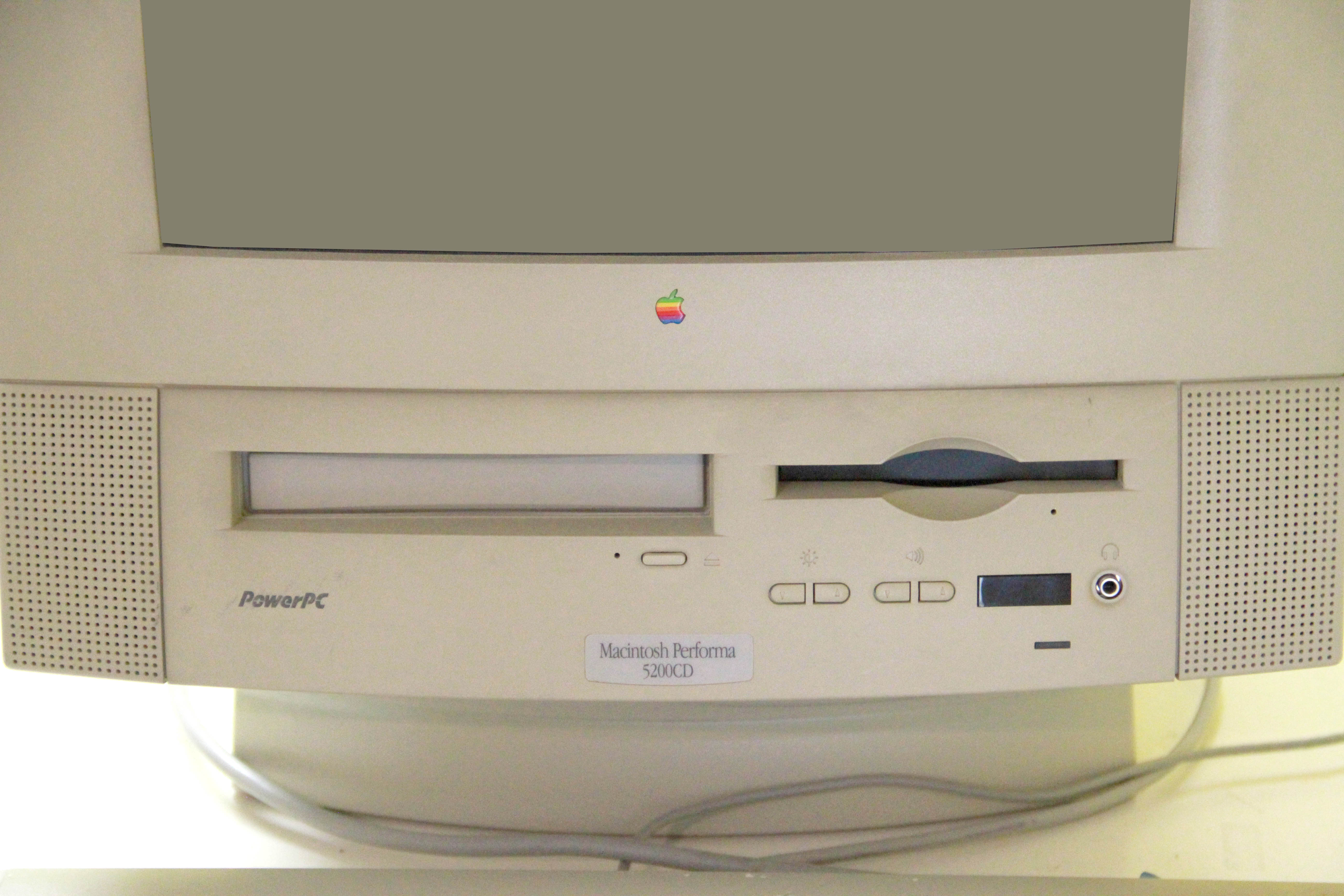 Vintage Apple Macintosh SE and Performa 5200CD Computers