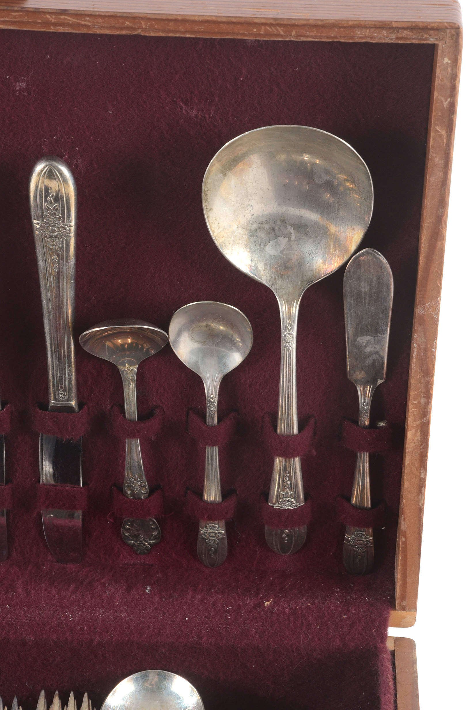 WM Rogers Mfg Silver Plate Flatware Service for Eight with Chest