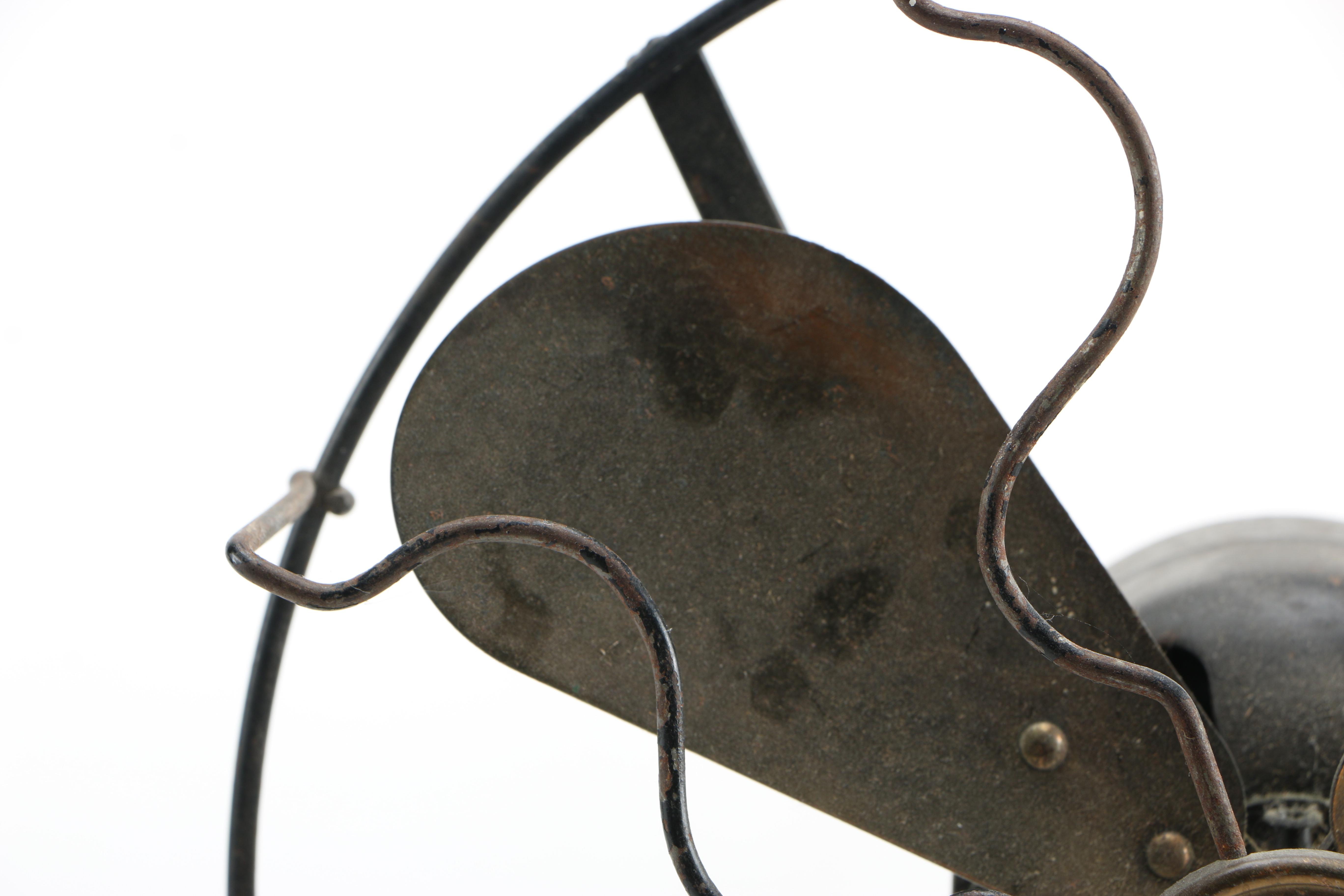 Vintage Gold Wave Fan and Clock