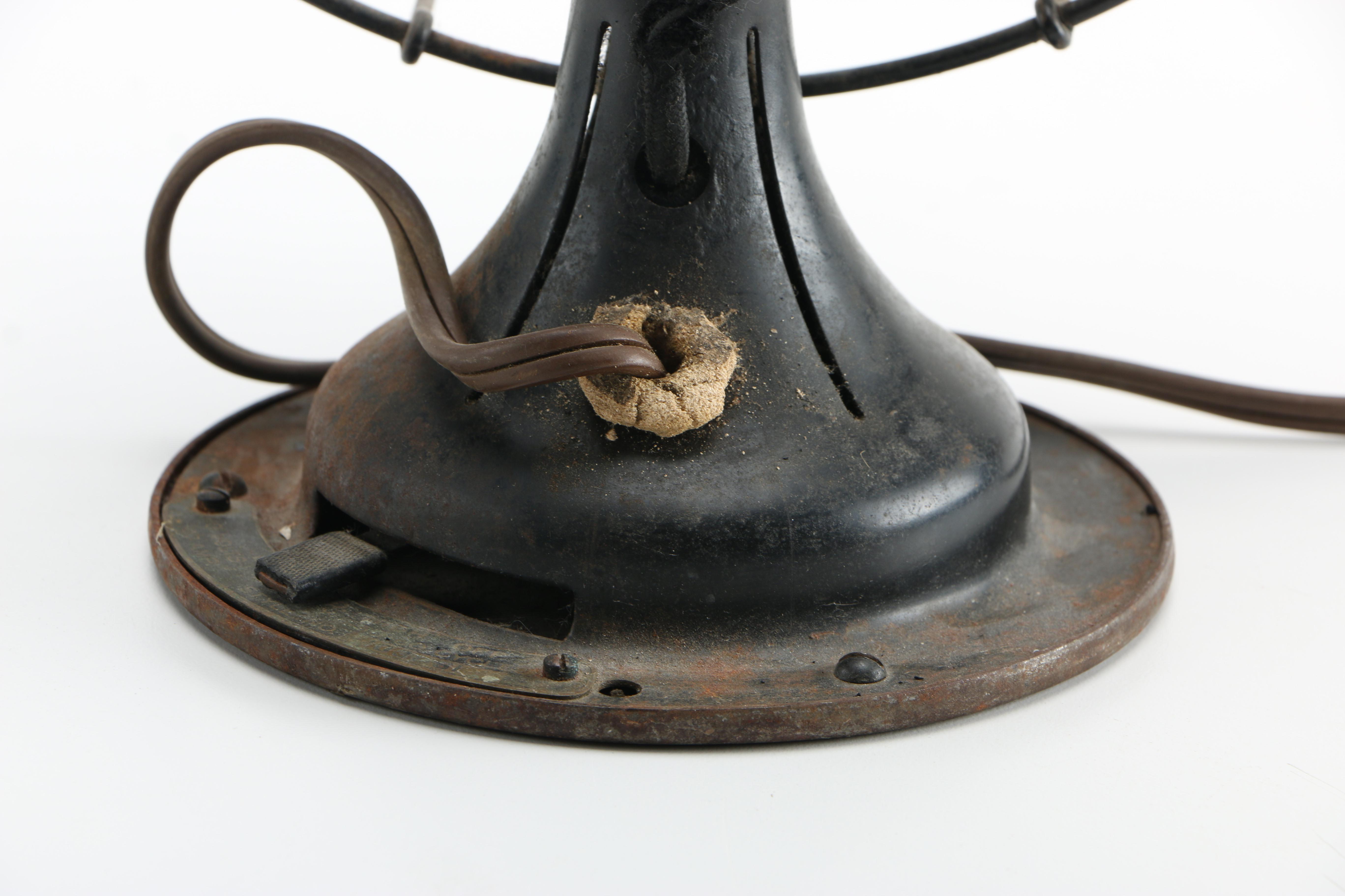 Vintage Gold Wave Fan and Clock