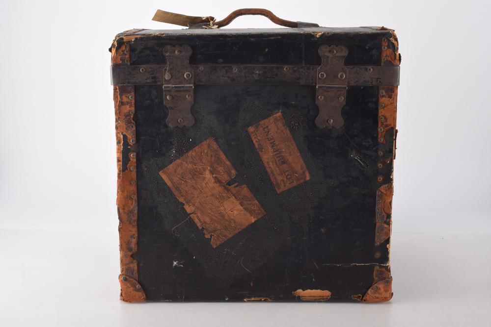 Small Hat and Accessory Antique Trunk