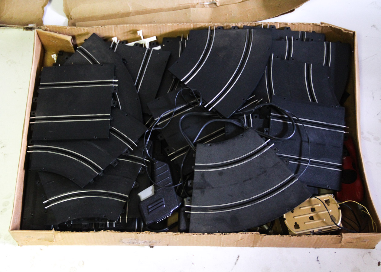 Super 100 Electric Slot Car Set