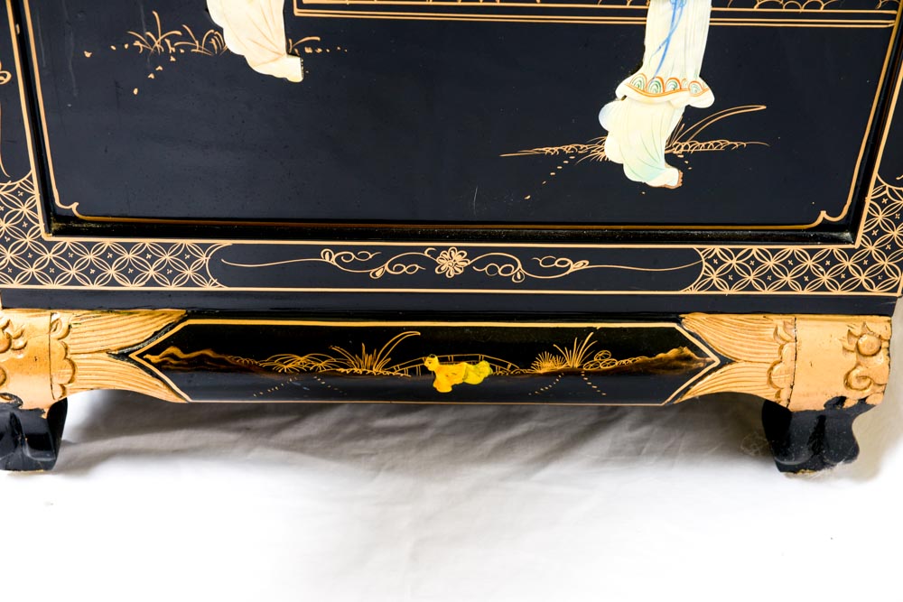Chinoiserie Table with Shell Inlay