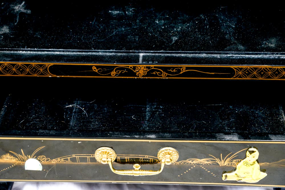 Chinoiserie Table with Shell Inlay