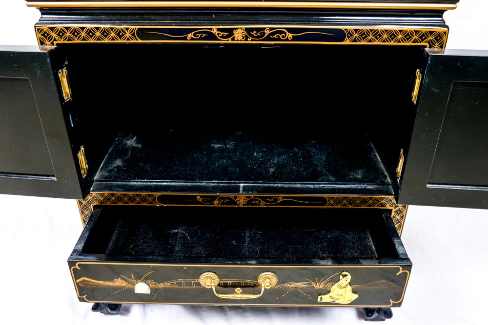 Chinoiserie Table with Shell Inlay