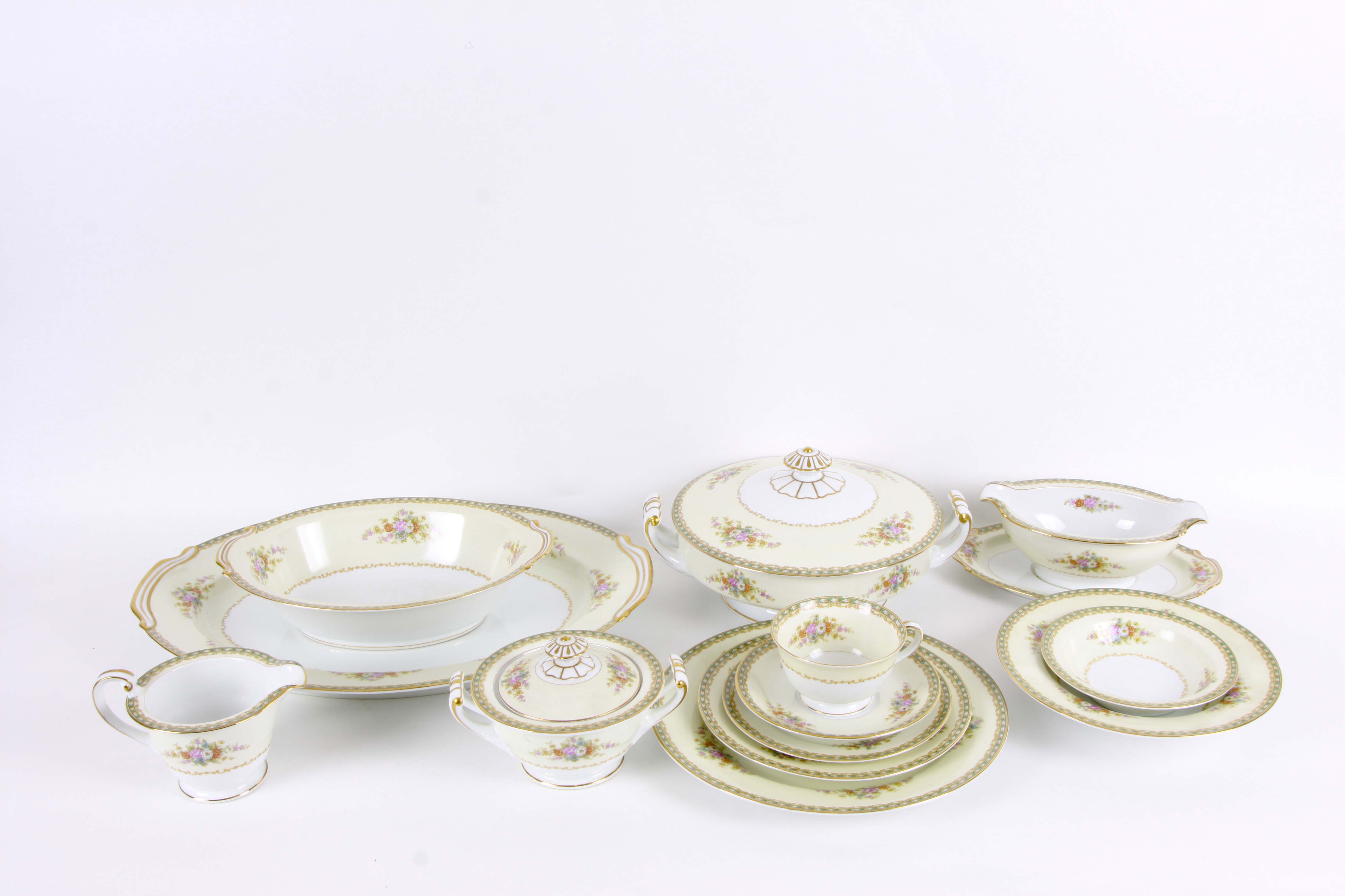 Noritake "Noreen" China Set