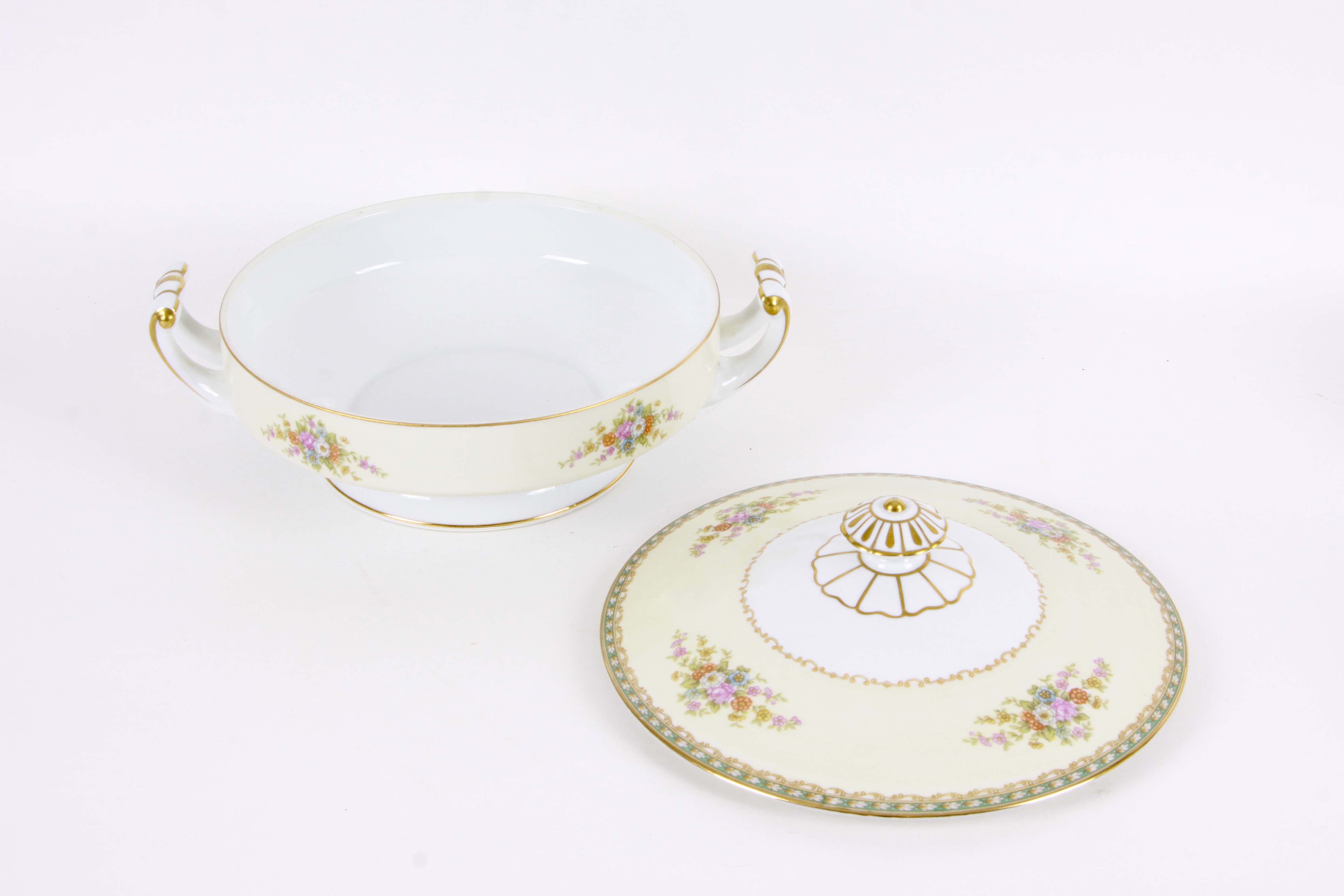 Noritake "Noreen" China Set