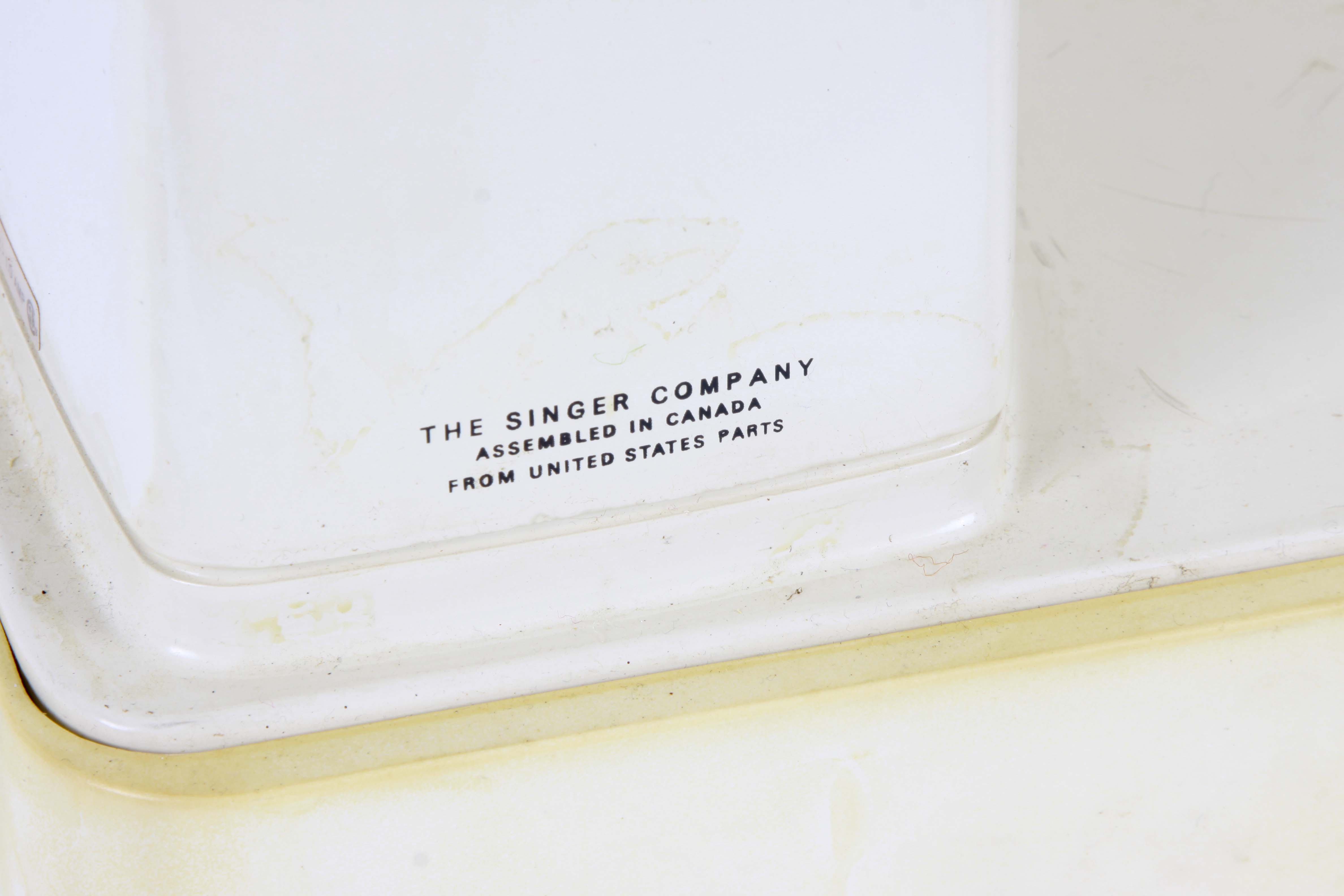 Singer "Touch and Sew" Sewing Machine