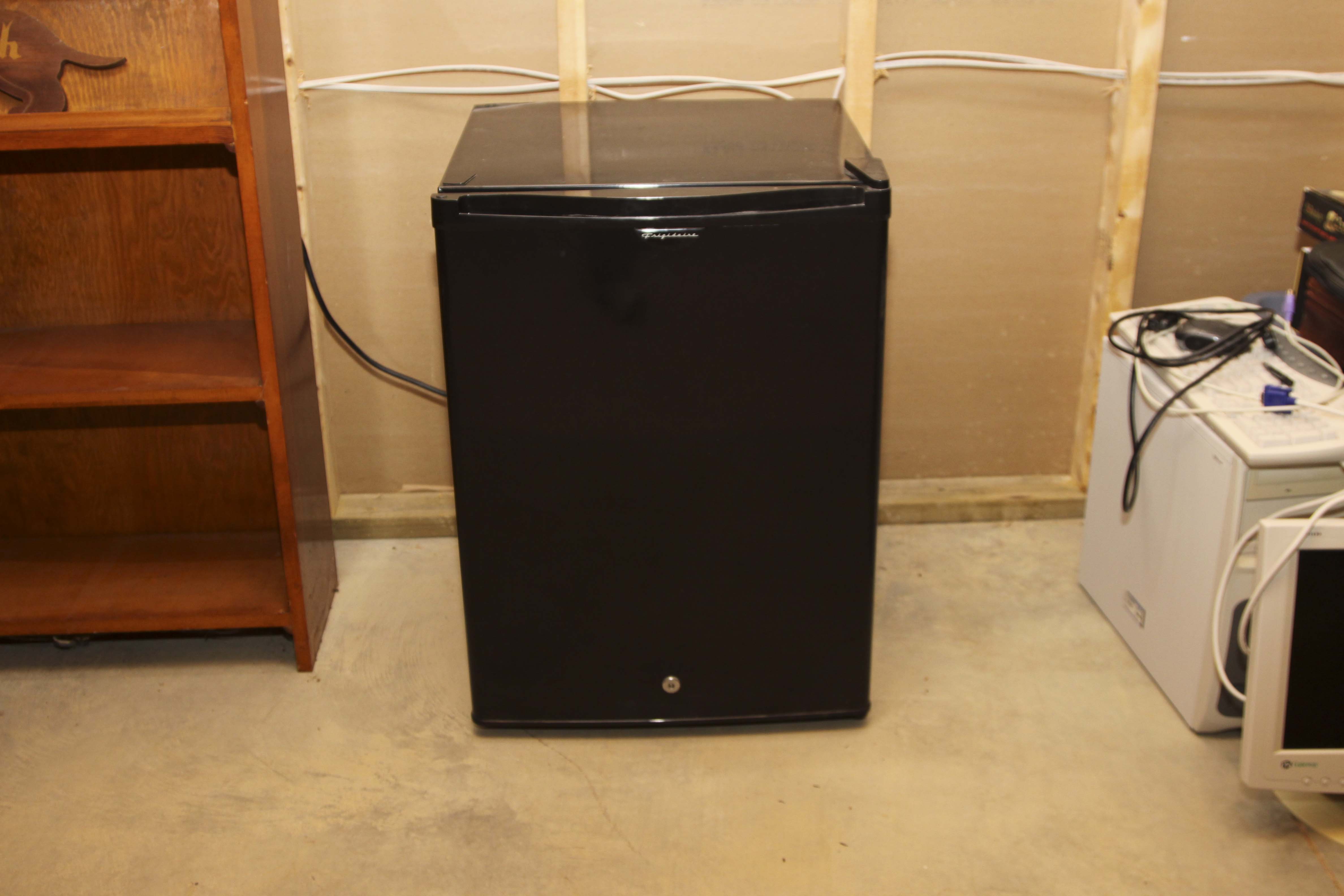 Frigidare Mini Refrigerator