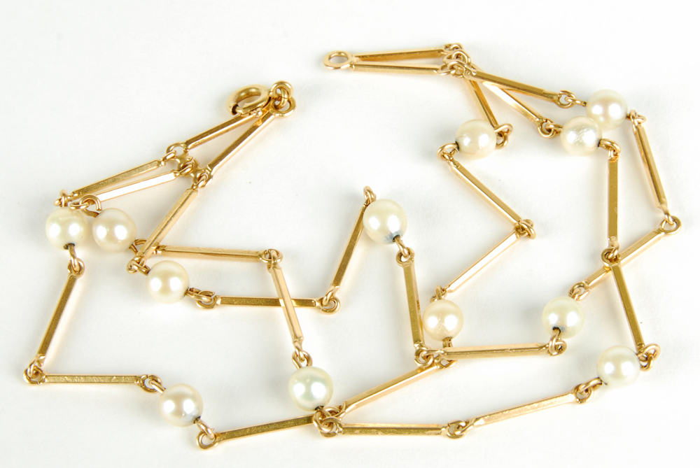 18K Yellow Gold Pearl Station Bracelet