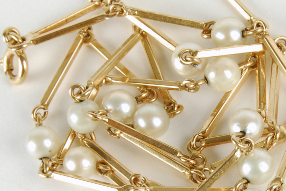 18K Yellow Gold Pearl Station Bracelet