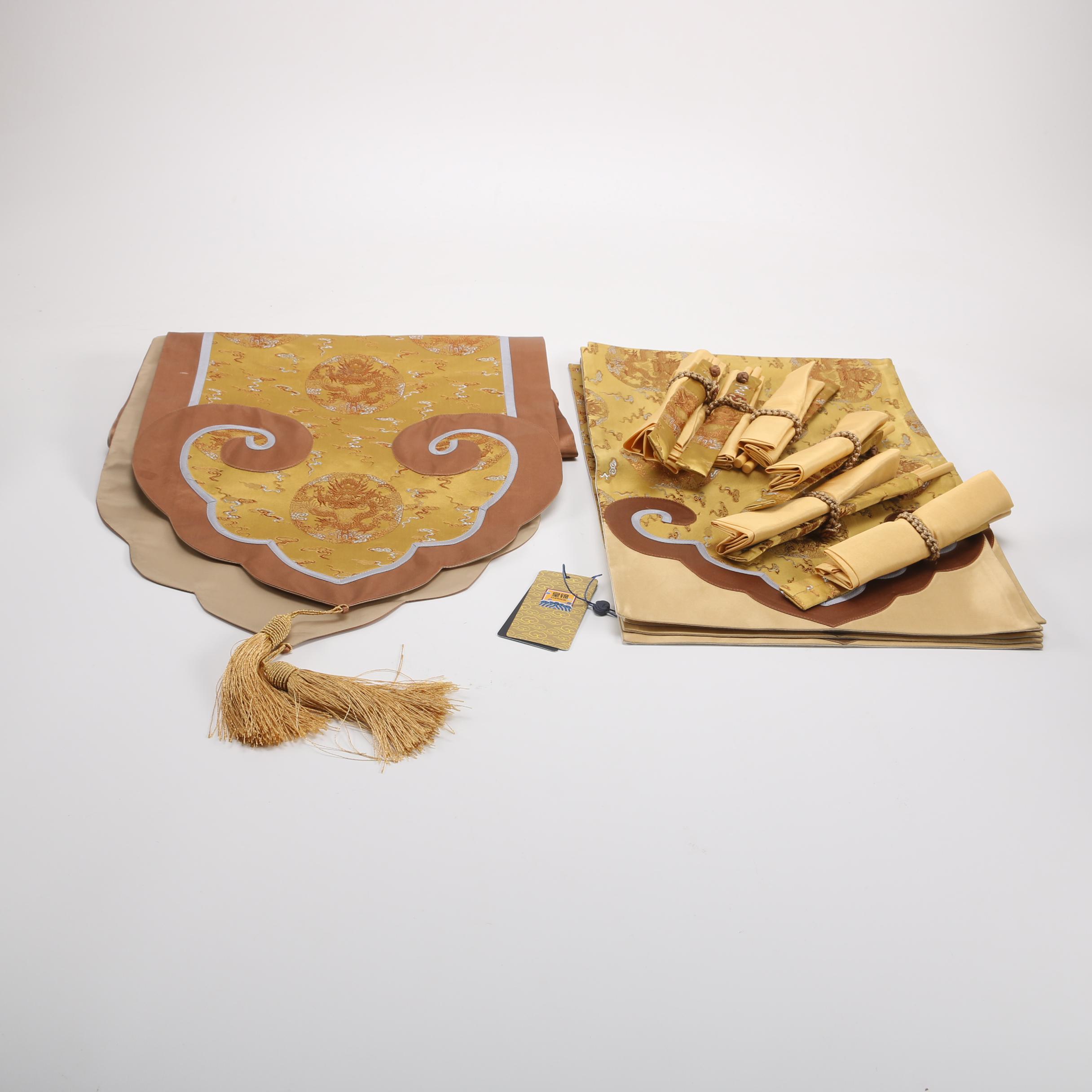 Emperor Table Linens