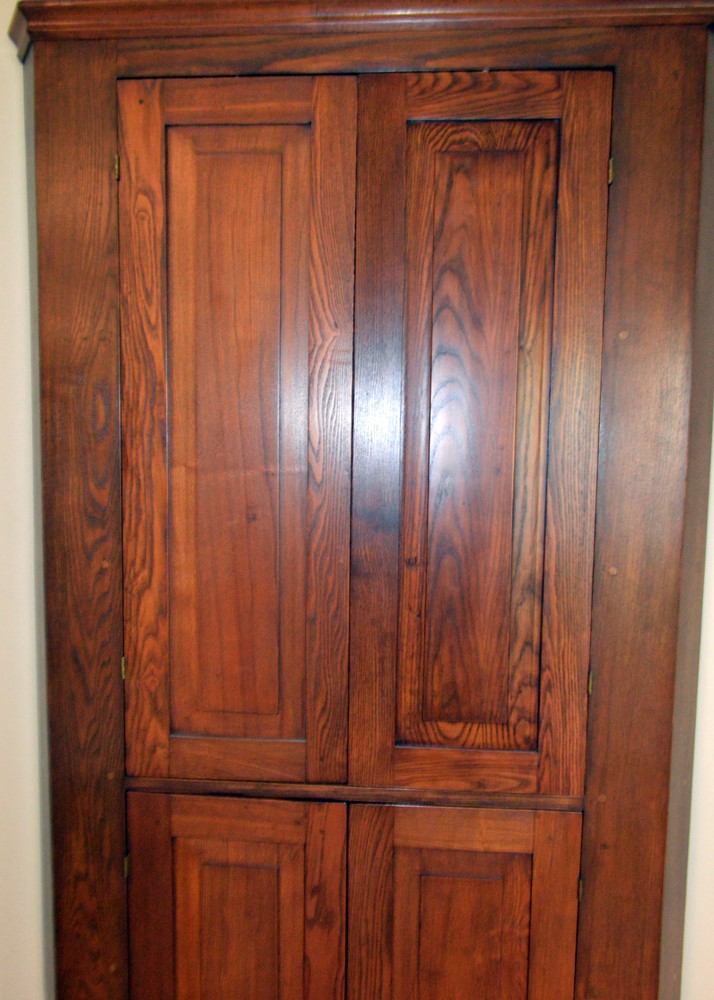 Handcrafted Oak Corner Hutch