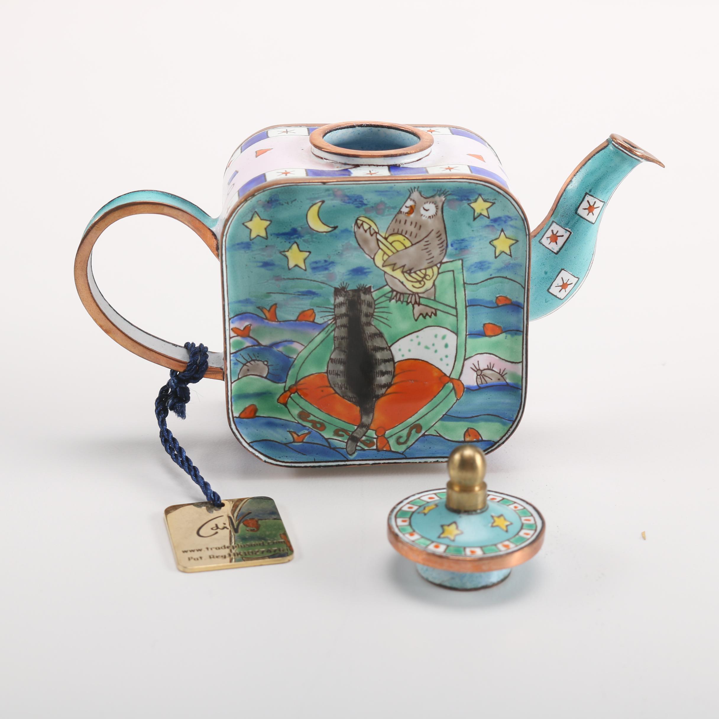 Collectible Teapots Including Trade Plus Aid