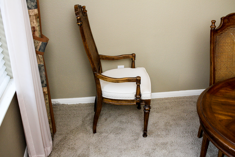 Drexel Heritage Dining Table and Chairs