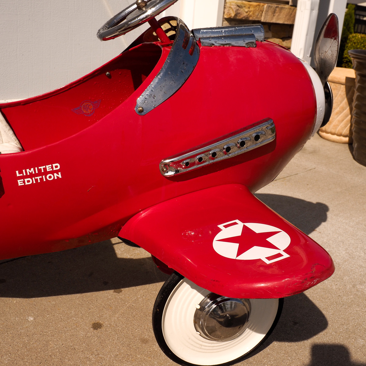 Retro Sky King Pedal Plane